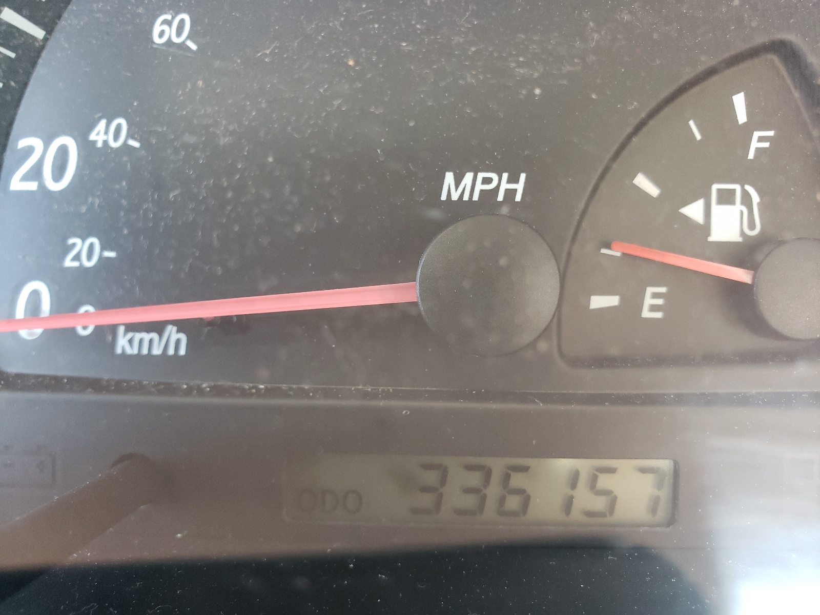 Photo 8 from auction – 2002 TOYOTA CAMRY LE with VIN 4T1BE32K92U530209