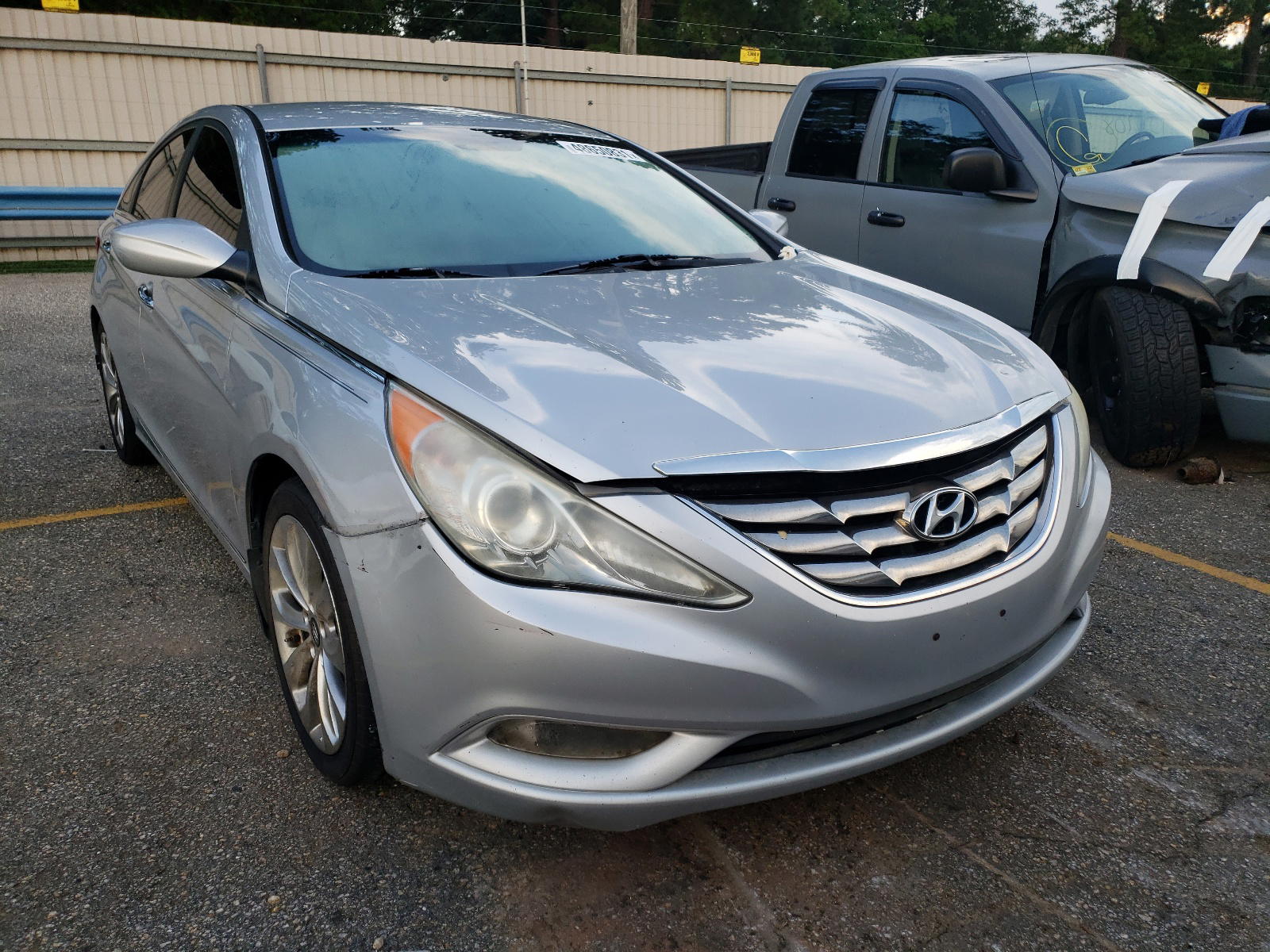 Photo 9 from auction – 2012 HYUNDAI SONATA SE with VIN 5NPEC4AC1CH427305