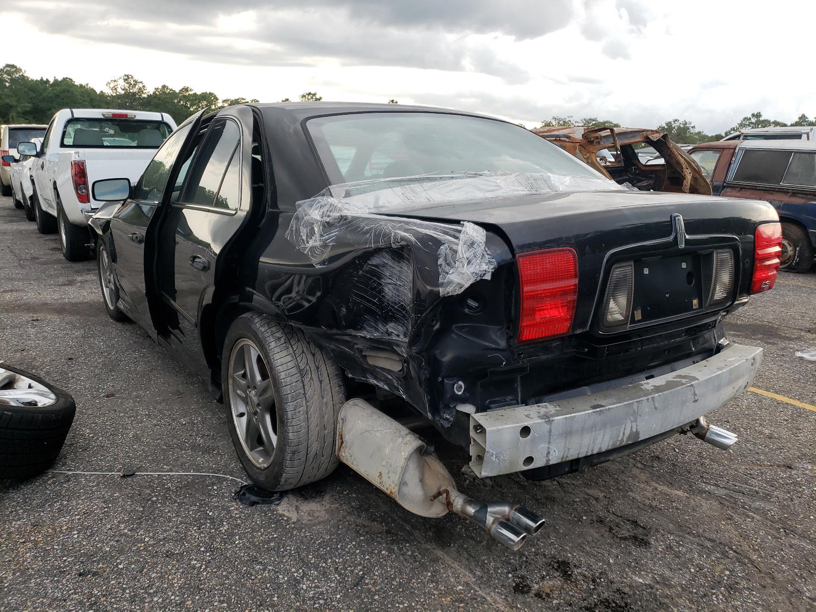 Photo 3 from auction – 2002 LINCOLN LS with VIN 1LNHM87A92Y693512