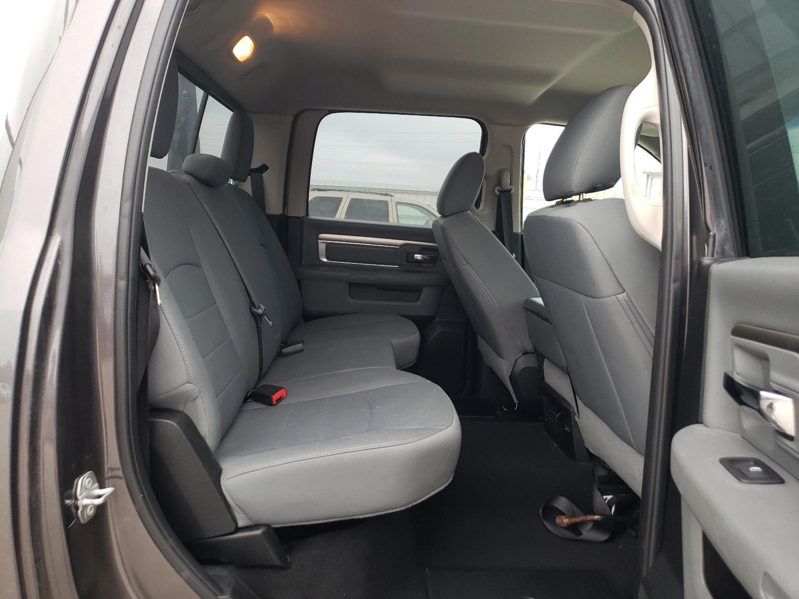 Photo 6 from auction – 2018 RAM 1500 SLT with VIN 1C6RR7LT0JS249228