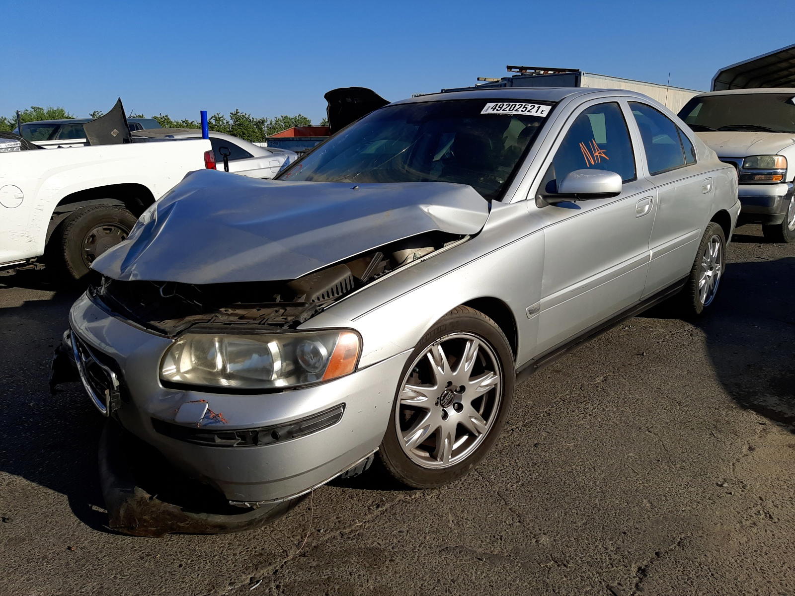 Photo 2 from auction – 2005 VOLVO S60 with VIN YV1RH592352477271