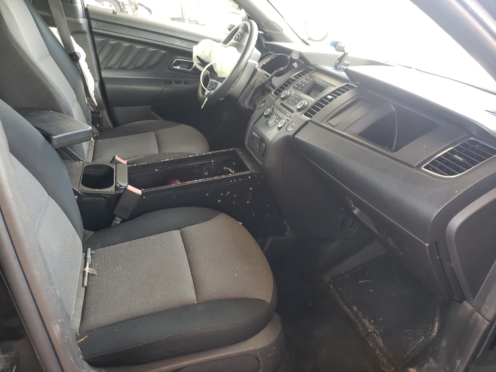 Foto 5 de la subasta – 2013 FORD TAURUS POL con VIN 1FAHP2M88DG110534