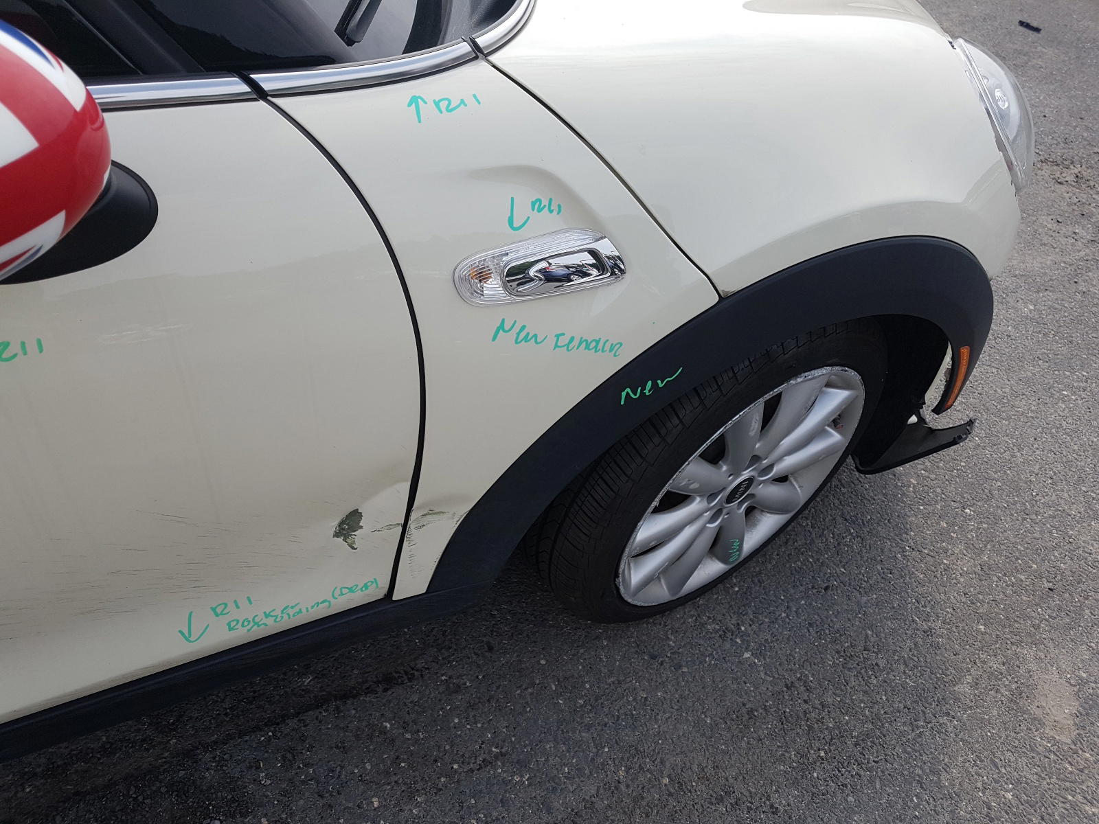 Photo 9 from auction – 2018 MINI COOPER S with VIN WMWXU3C56J2F50319