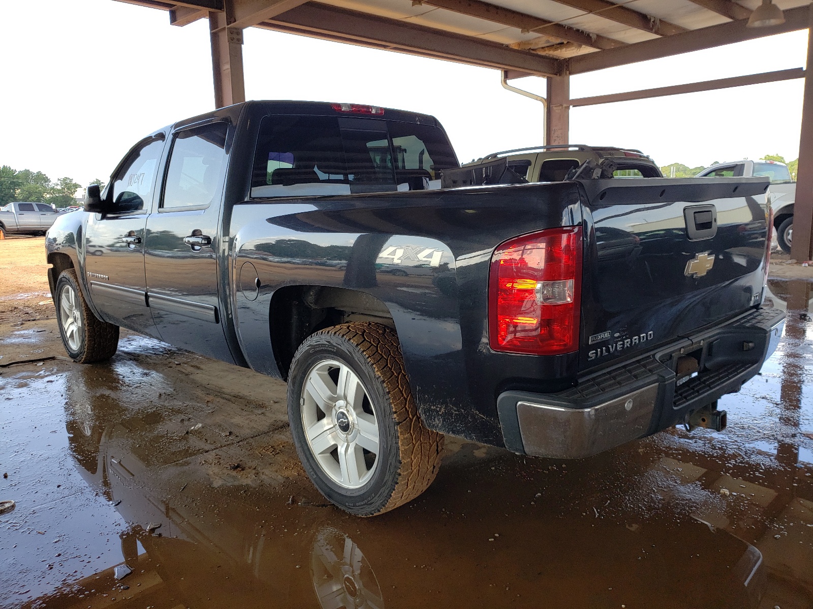 Photo 3 from auction – 2009 CHEVROLET SILVERADO with VIN 3GCEK333X9G203798