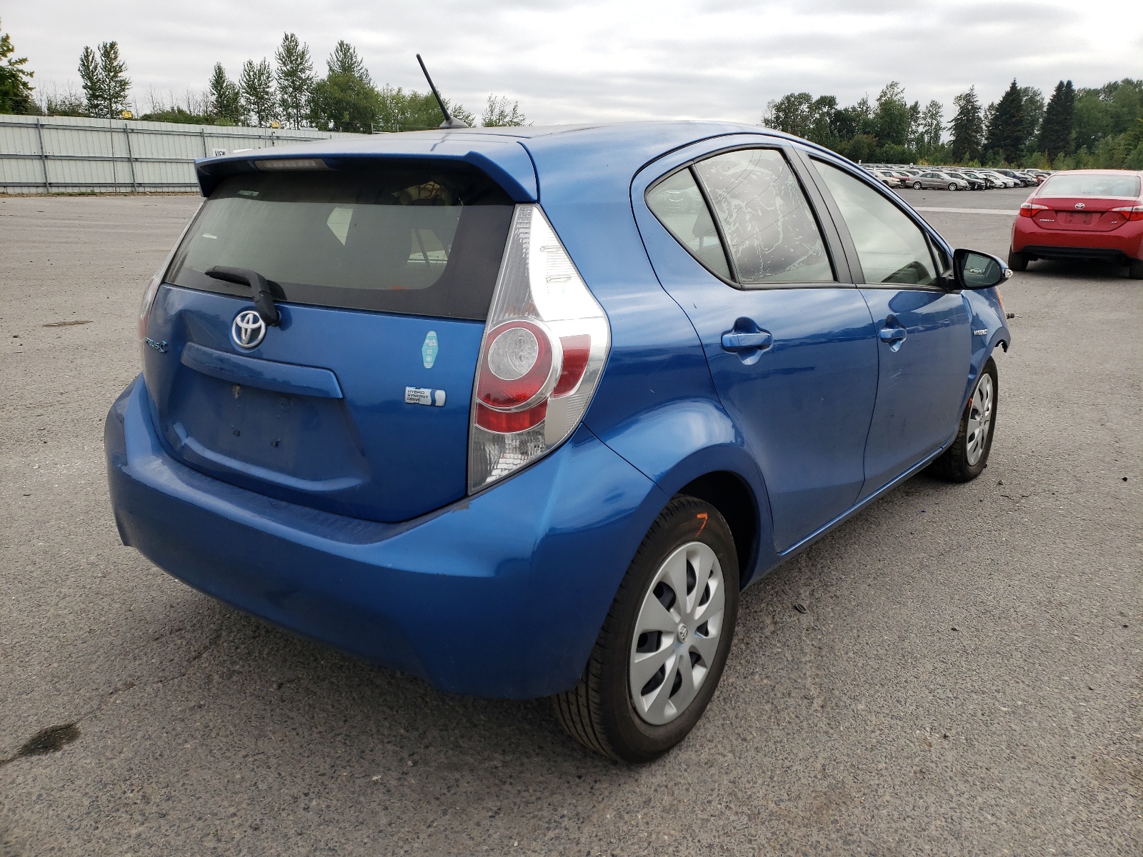 Photo 4 from auction – 2014 TOYOTA PRIUS C with VIN JTDKDTB35E1574035