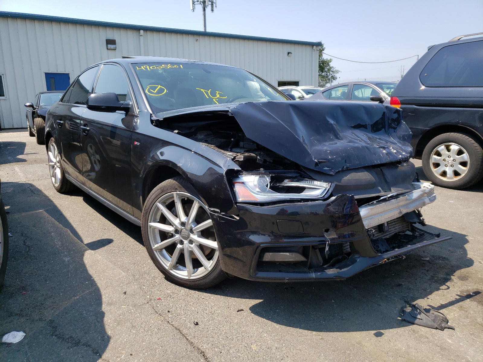 AUDI A4 PREMIUM 2014 with VIN WAUFFAFL6EN004948 - Photo from auction