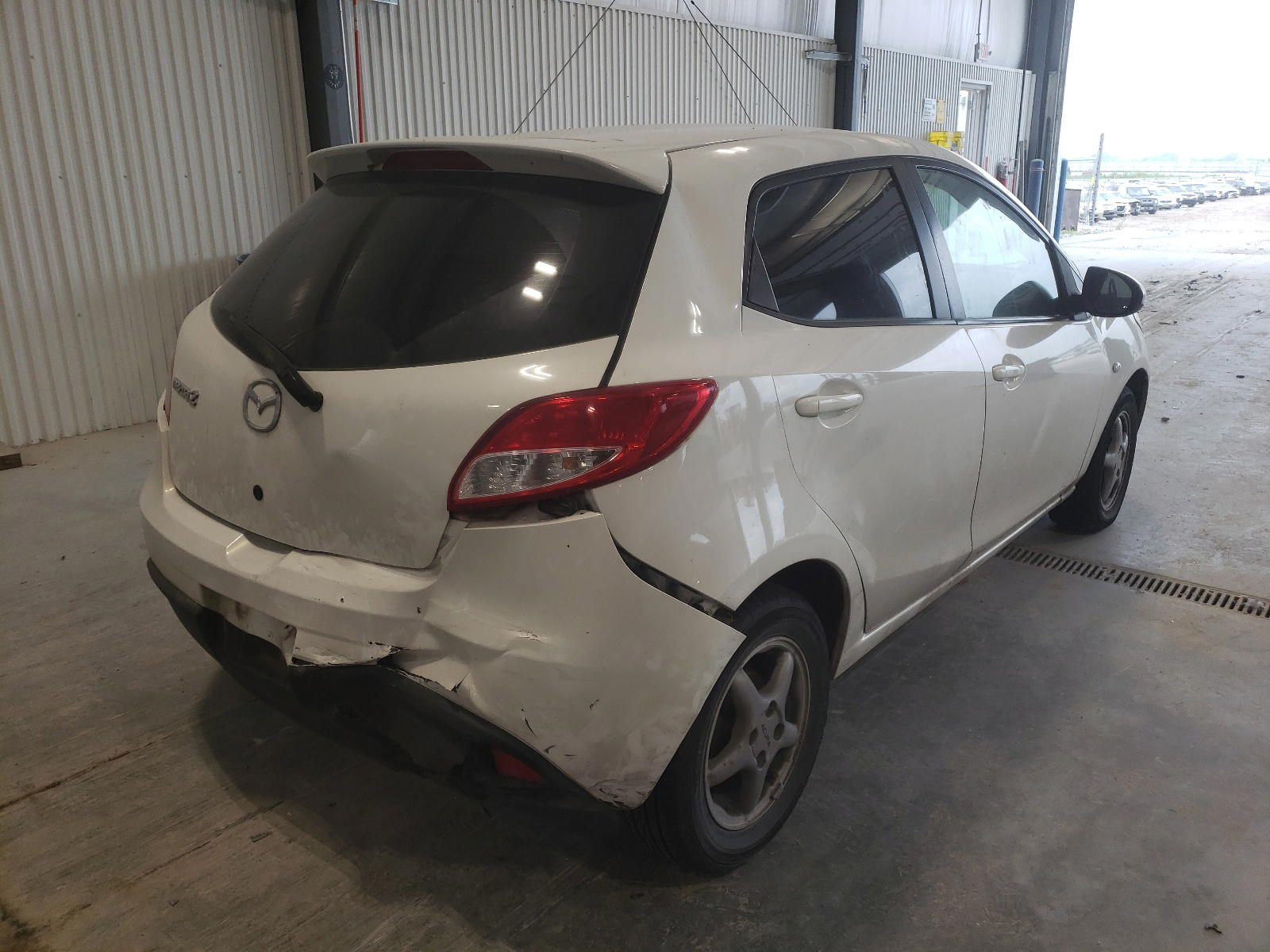 Photo 4 from auction – 2013 MAZDA 2 with VIN JM1DE1LY6D0166474