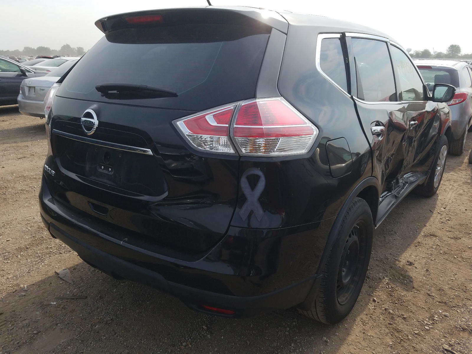 Photo 4 from auction – 2015 NISSAN ROGUE S with VIN KNMAT2MT7FP521874