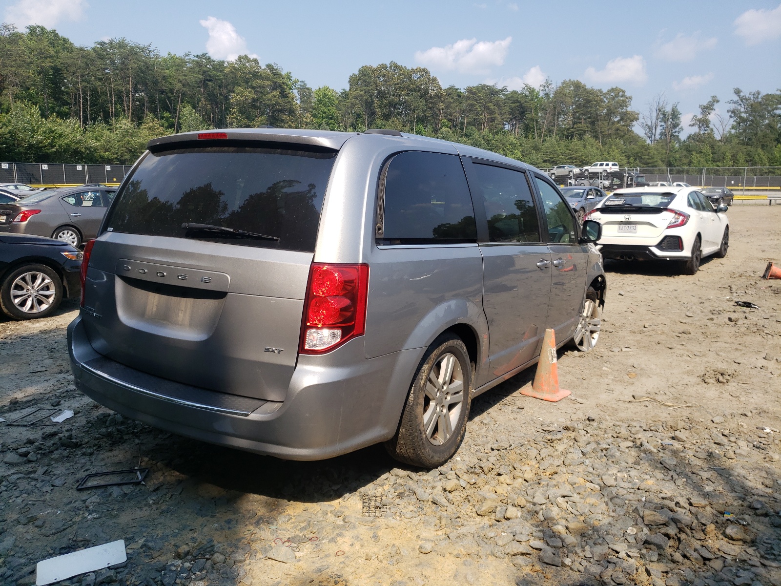 Photo 4 from auction – 2018 DODGE GRAND CARA with VIN 2C4RDGCG1JR265739