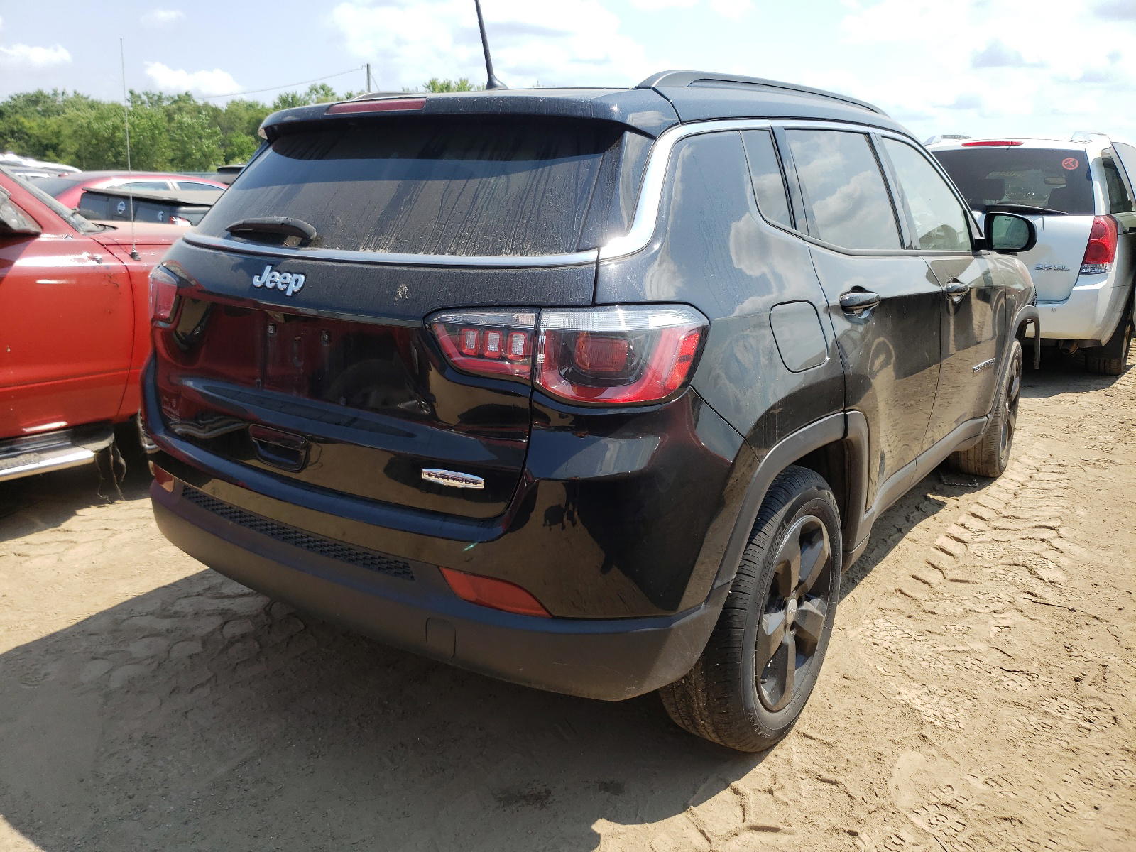 Photo 4 from auction – 2018 JEEP COMPASS LA with VIN 3C4NJCBB9JT139874