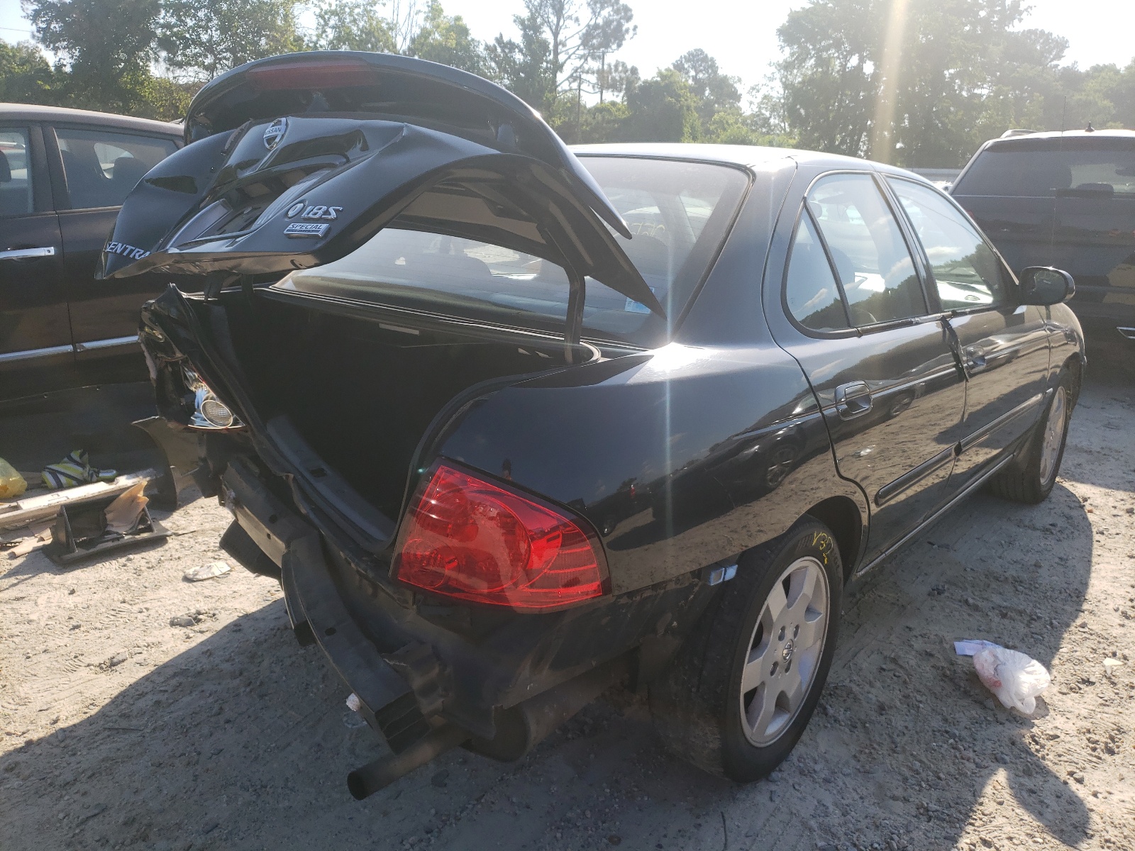 Photo 4 from auction – 2005 NISSAN SENTRA 1.8 with VIN 3N1CB51D55L473900