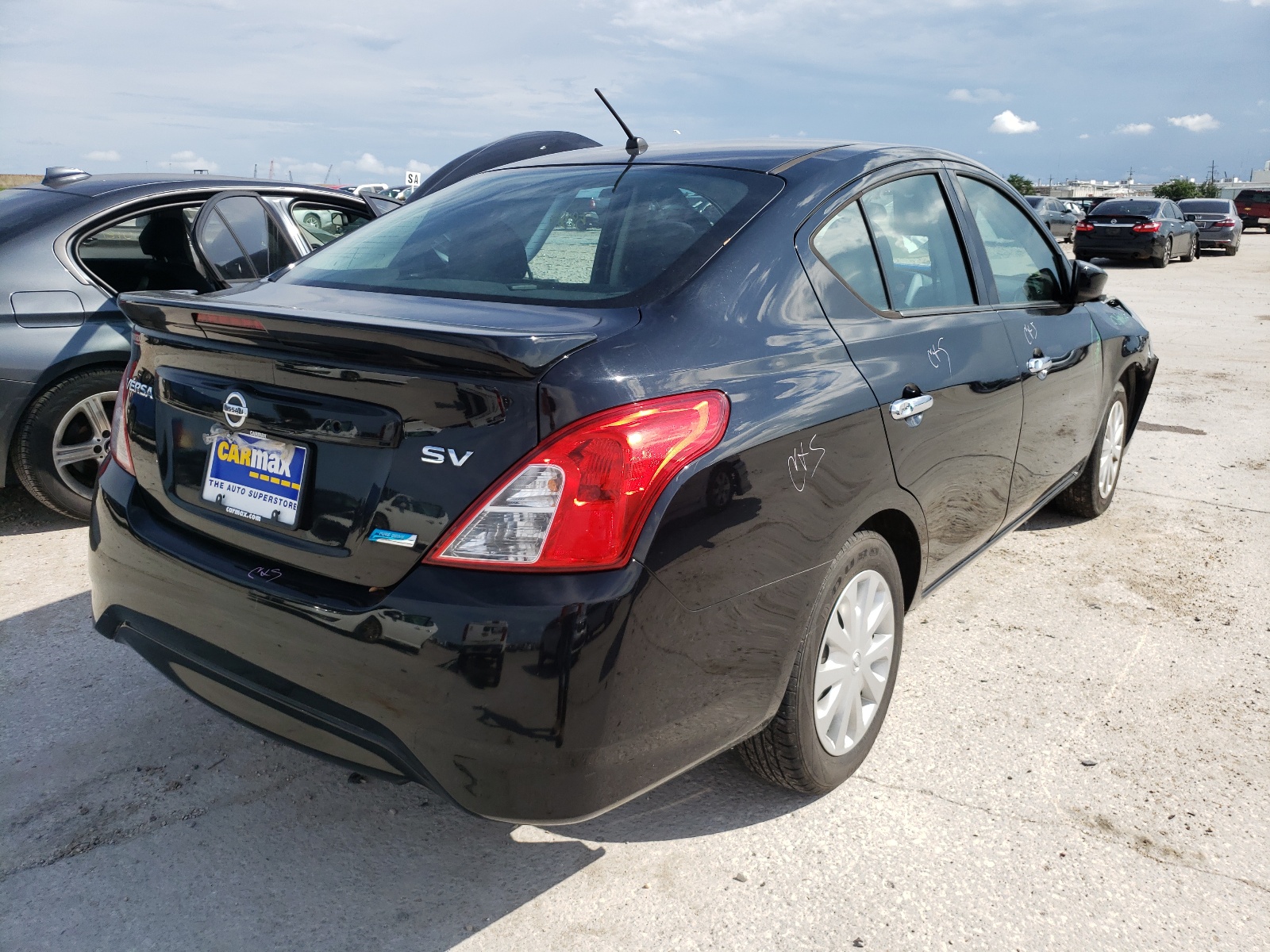 Photo 4 from auction – 2015 NISSAN VERSA S with VIN 3N1CN7AP5FL895972