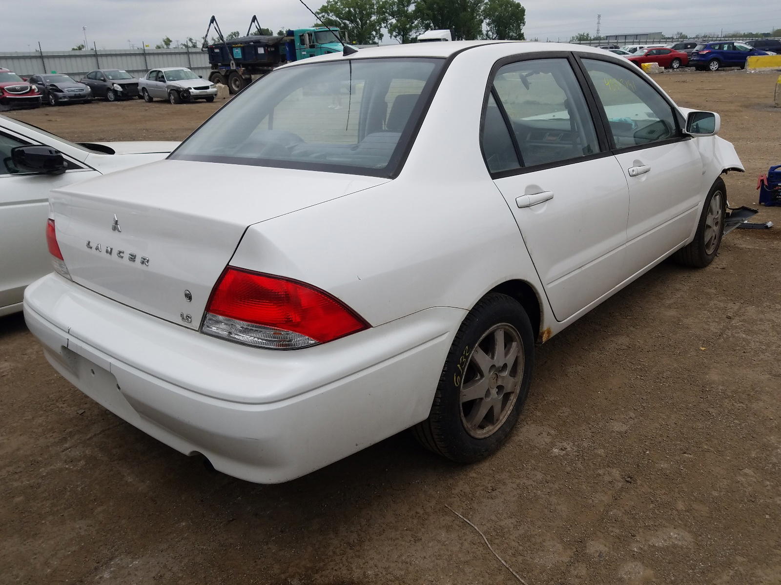 Photo 4 from auction – 2003 MITSUBISHI LANCER LS with VIN JA3AJ36E43U094966