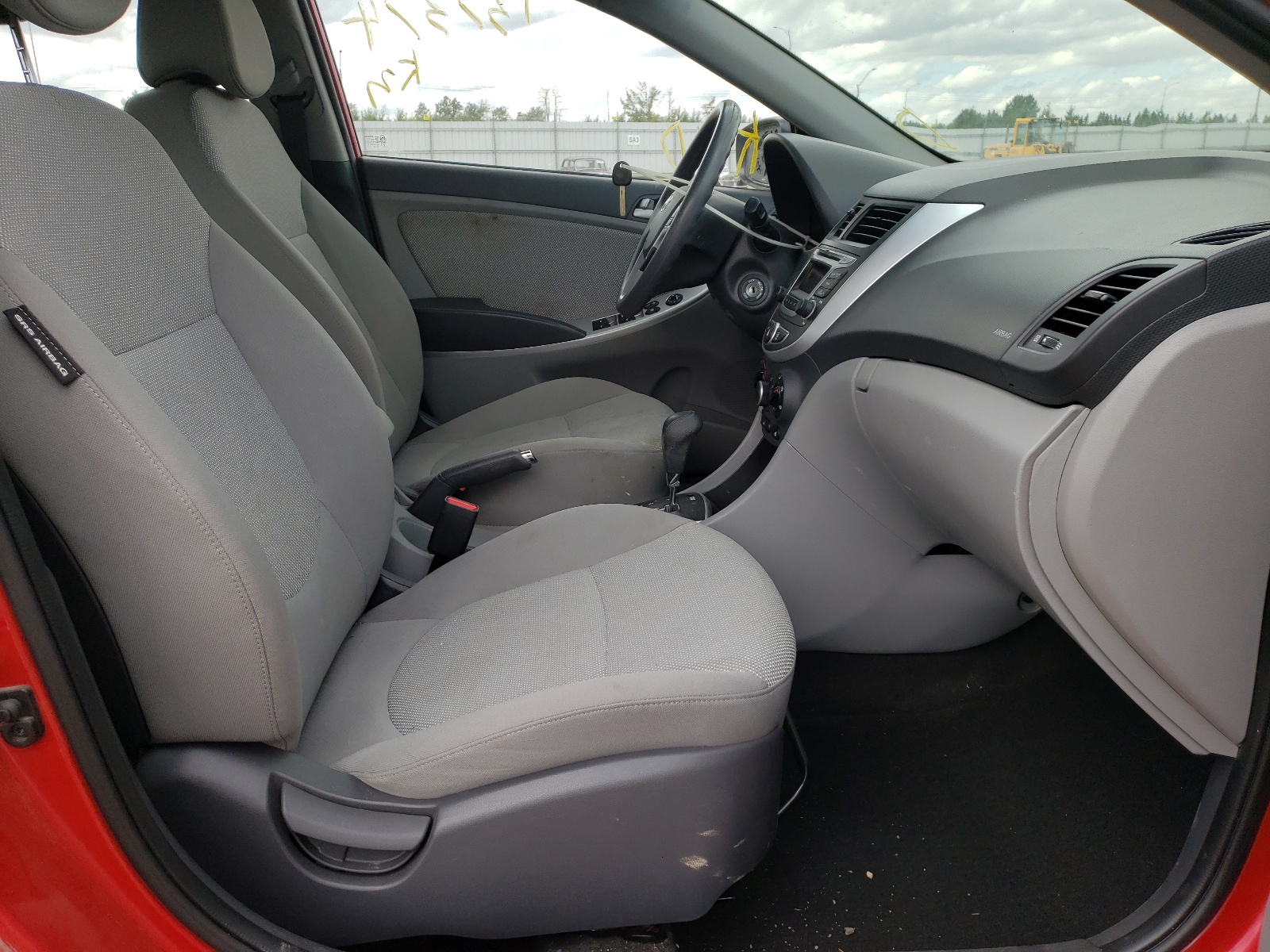 Photo 5 from auction – 2014 HYUNDAI ACCENT GLS with VIN KMHCT4AE2EU709711