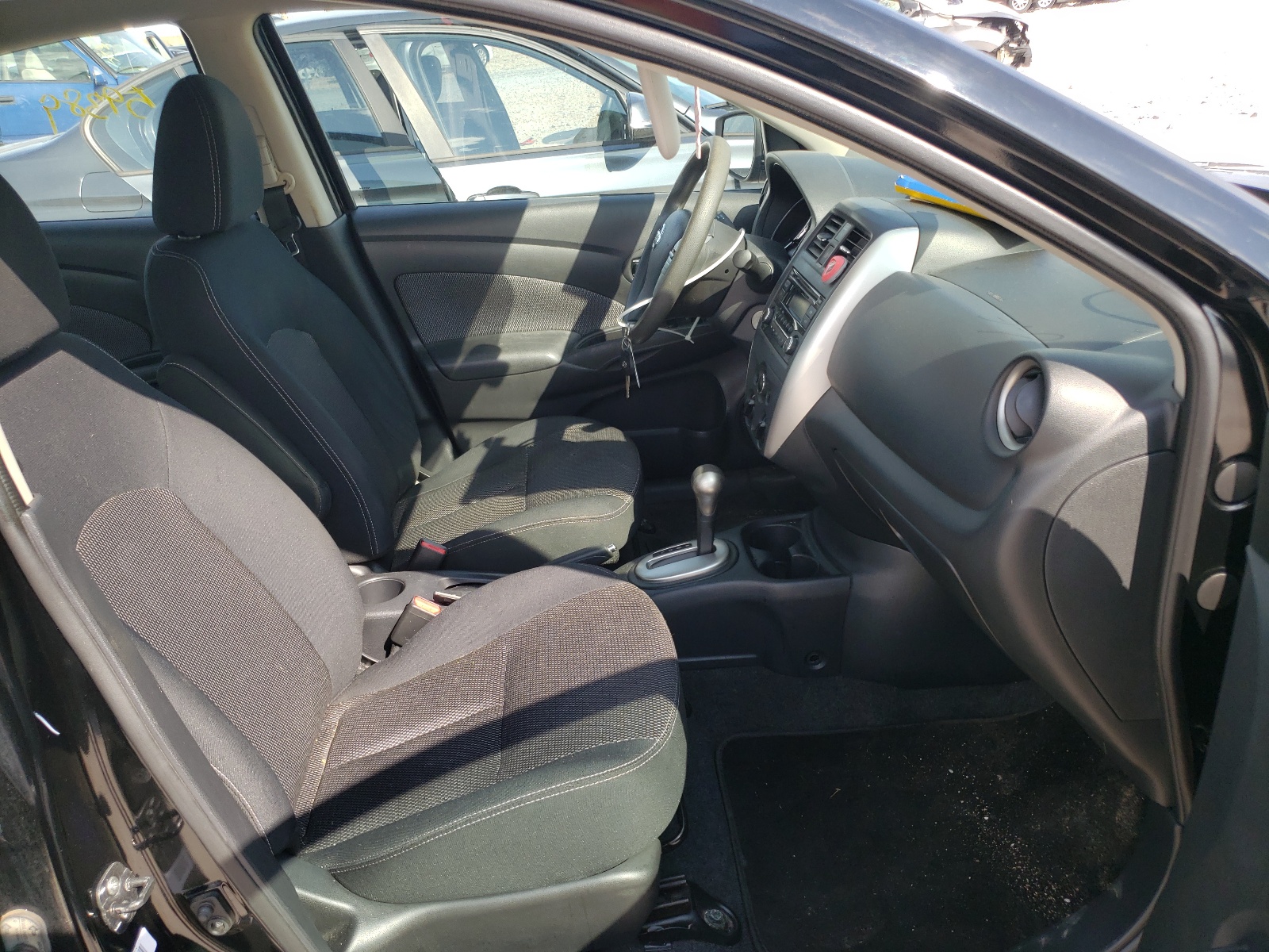 Photo 5 from auction – 2015 NISSAN VERSA S with VIN 3N1CN7AP5FL895972