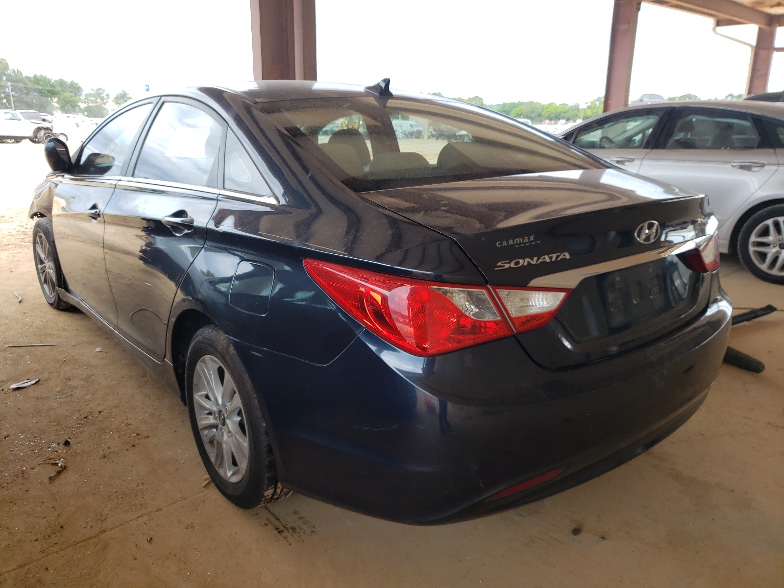 Photo 3 from auction – 2011 HYUNDAI SONATA GLS with VIN 5NPEB4AC5BH022212