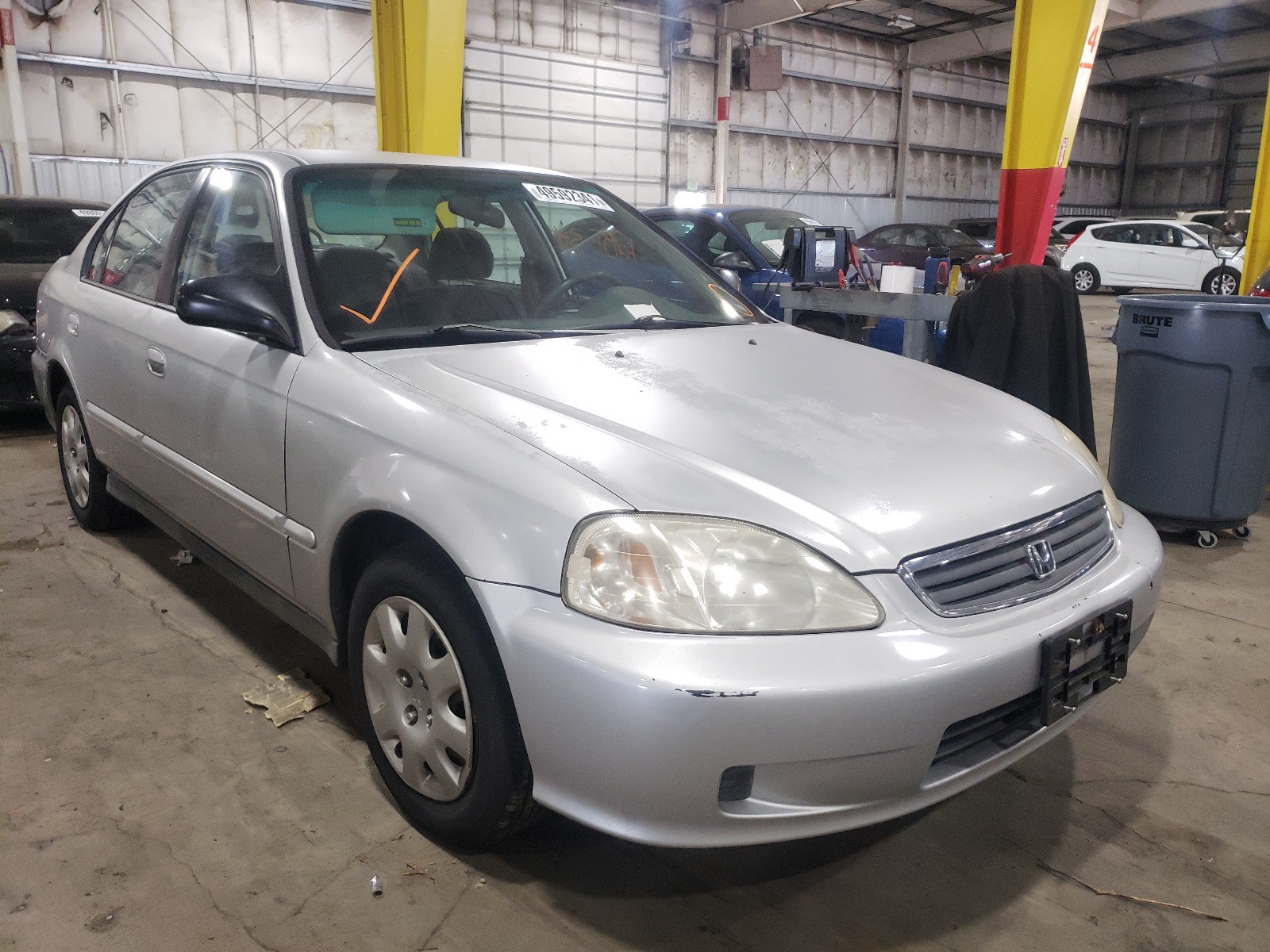 HONDA CIVIC BASE 1999 with VIN 2HGEJ6615XH508364 - Photo from auction