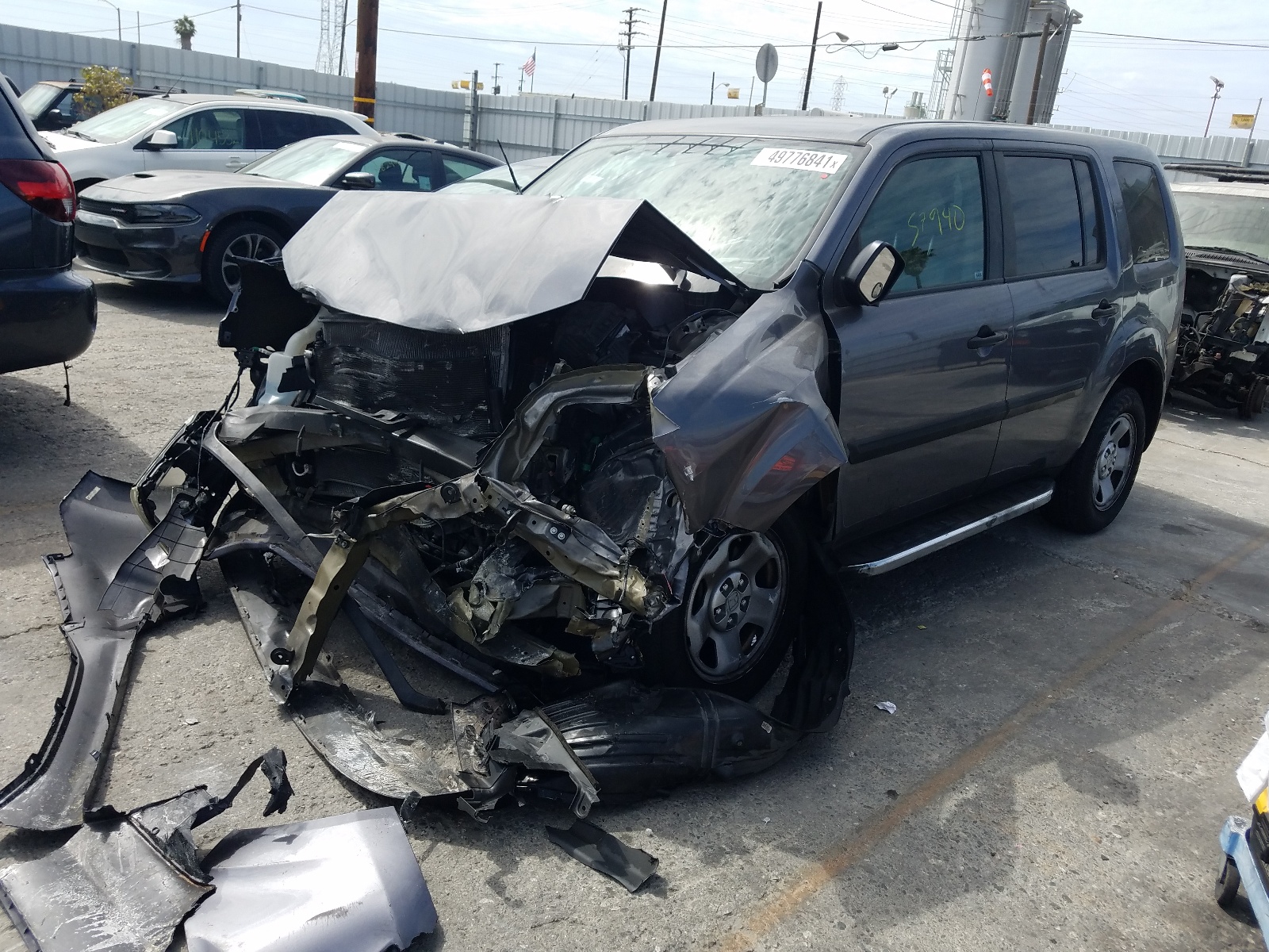 Photo 2 from auction – 2015 HONDA PILOT LX with VIN 5FNYF3H21FB031437