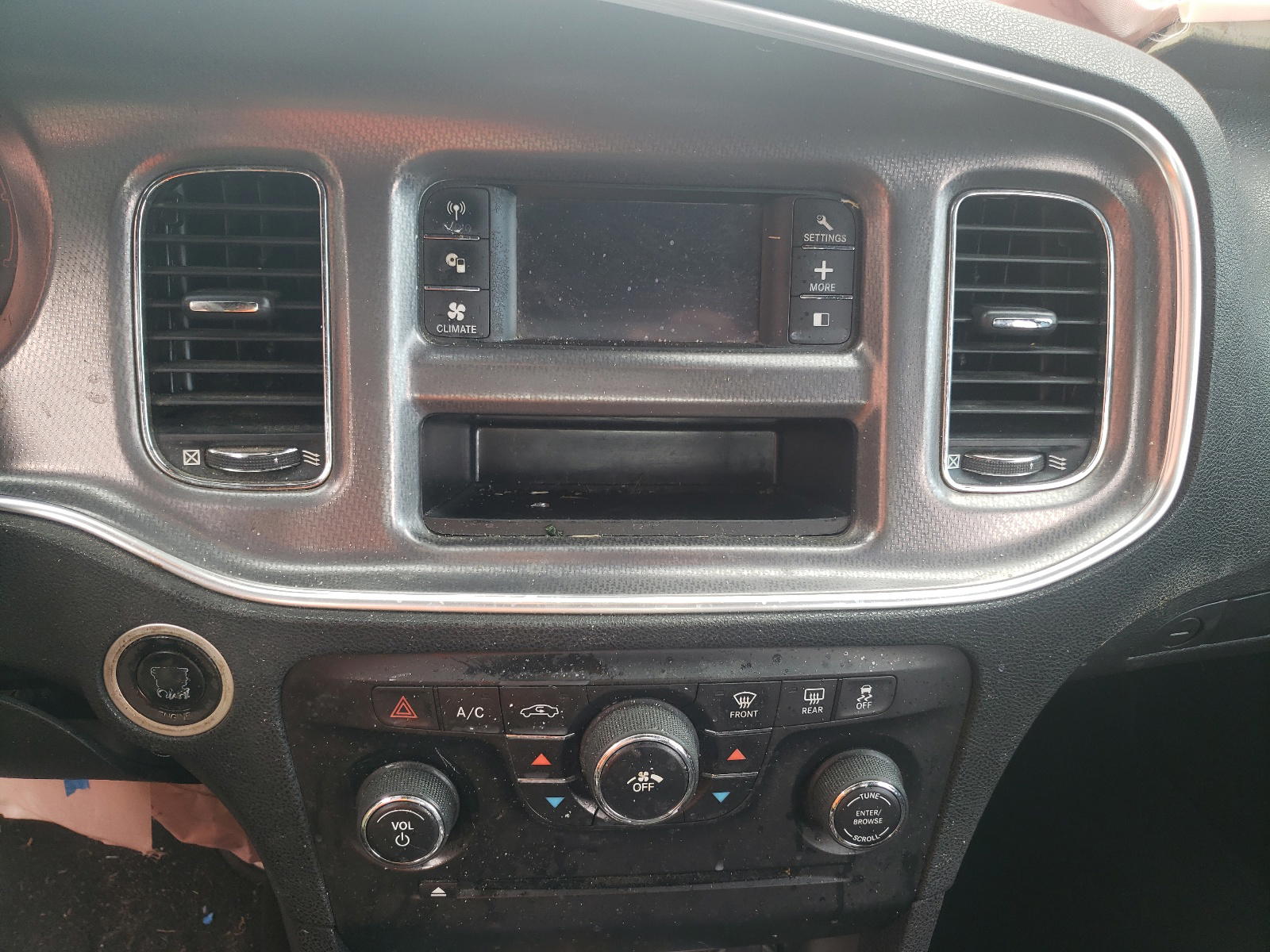 Photo 9 from auction – 2013 DODGE CHARGER SE with VIN 2C3CDXBG2DH571211