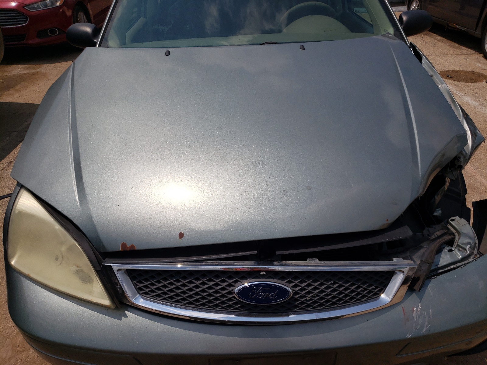 Photo 7 from auction – 2005 FORD FOCUS ZX4 with VIN 1FAFP34N65W149410