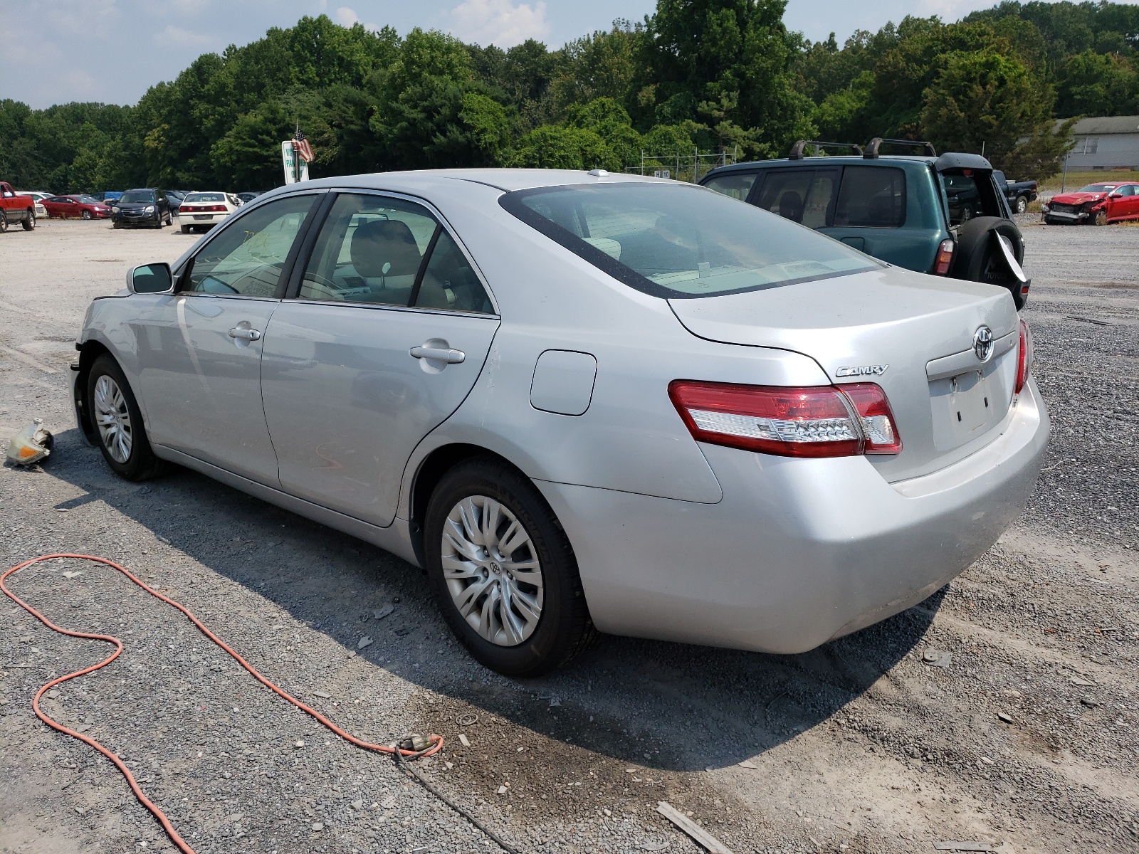Photo 3 from auction – 2010 TOYOTA CAMRY BASE with VIN 4T1BF3EK2AU011039