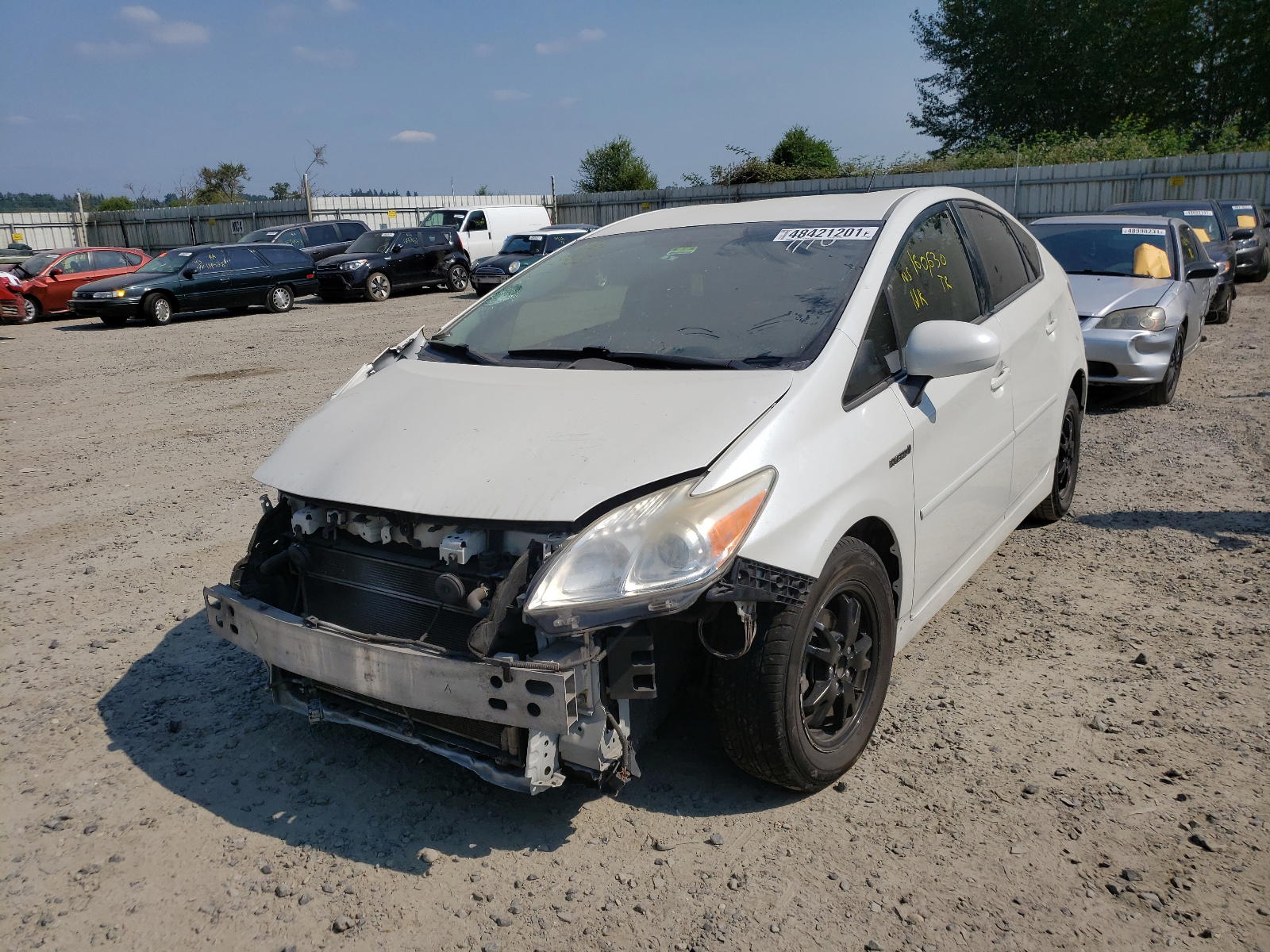 Photo 2 from auction – 2014 TOYOTA PRIUS with VIN JTDKN3DU1E1741042