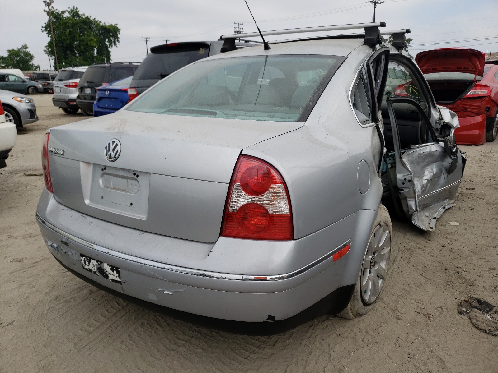 Photo 4 from auction – 2002 VOLKSWAGEN PASSAT GLS with VIN WVWPD63B12P446123