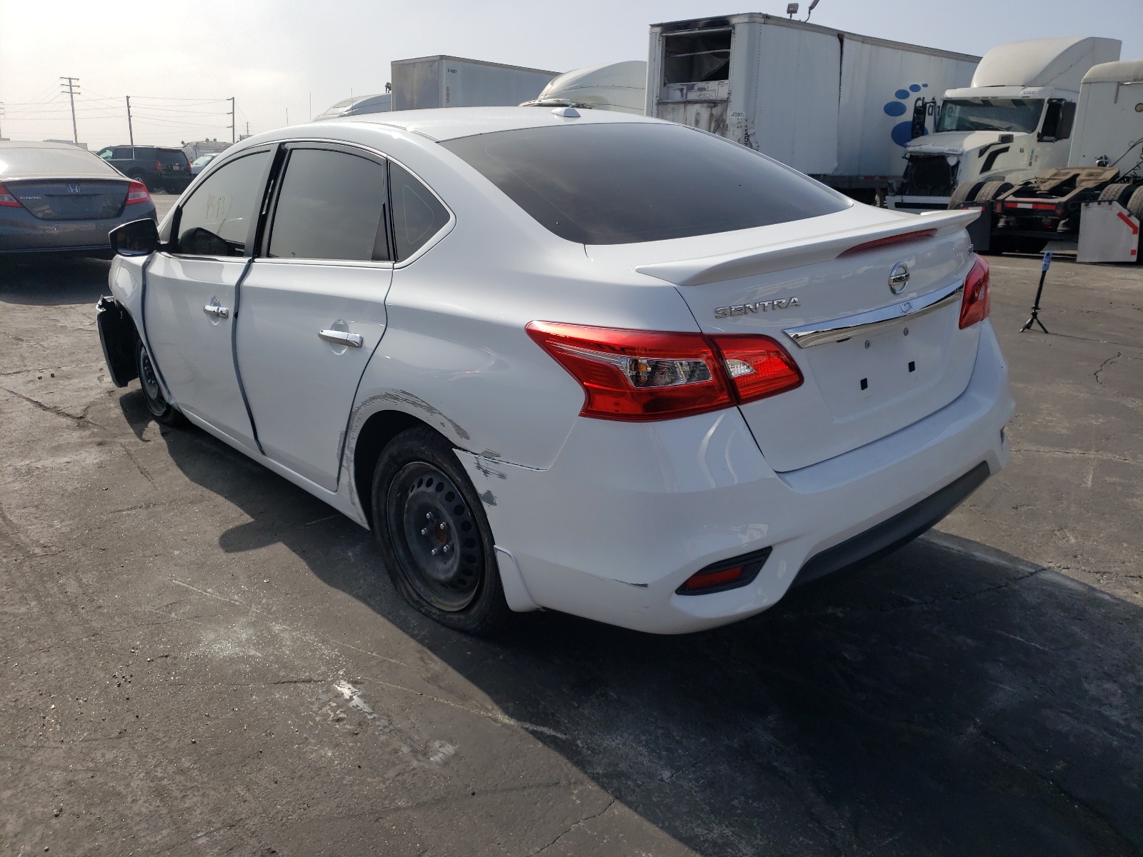 Photo 3 from auction – 2017 NISSAN SENTRA S with VIN 3N1AB7AP6HL641271