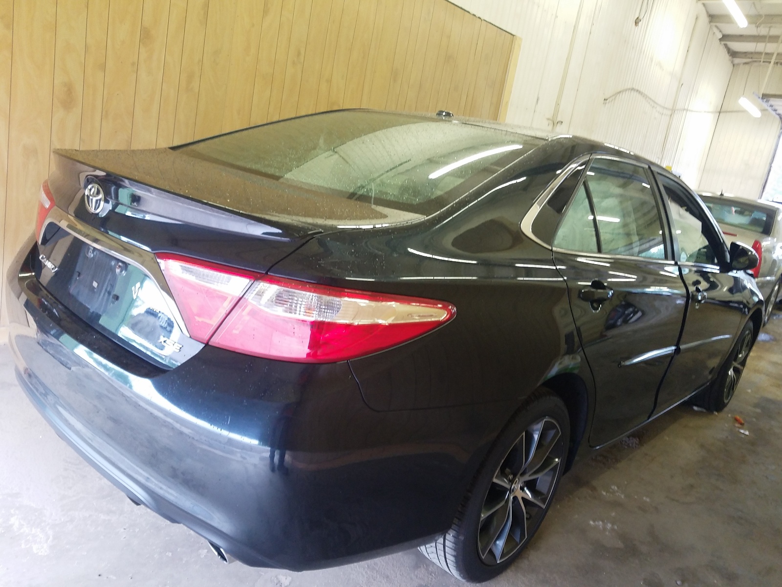 Photo 4 from auction – 2016 TOYOTA CAMRY LE with VIN 4T1BF1FK2GU518759