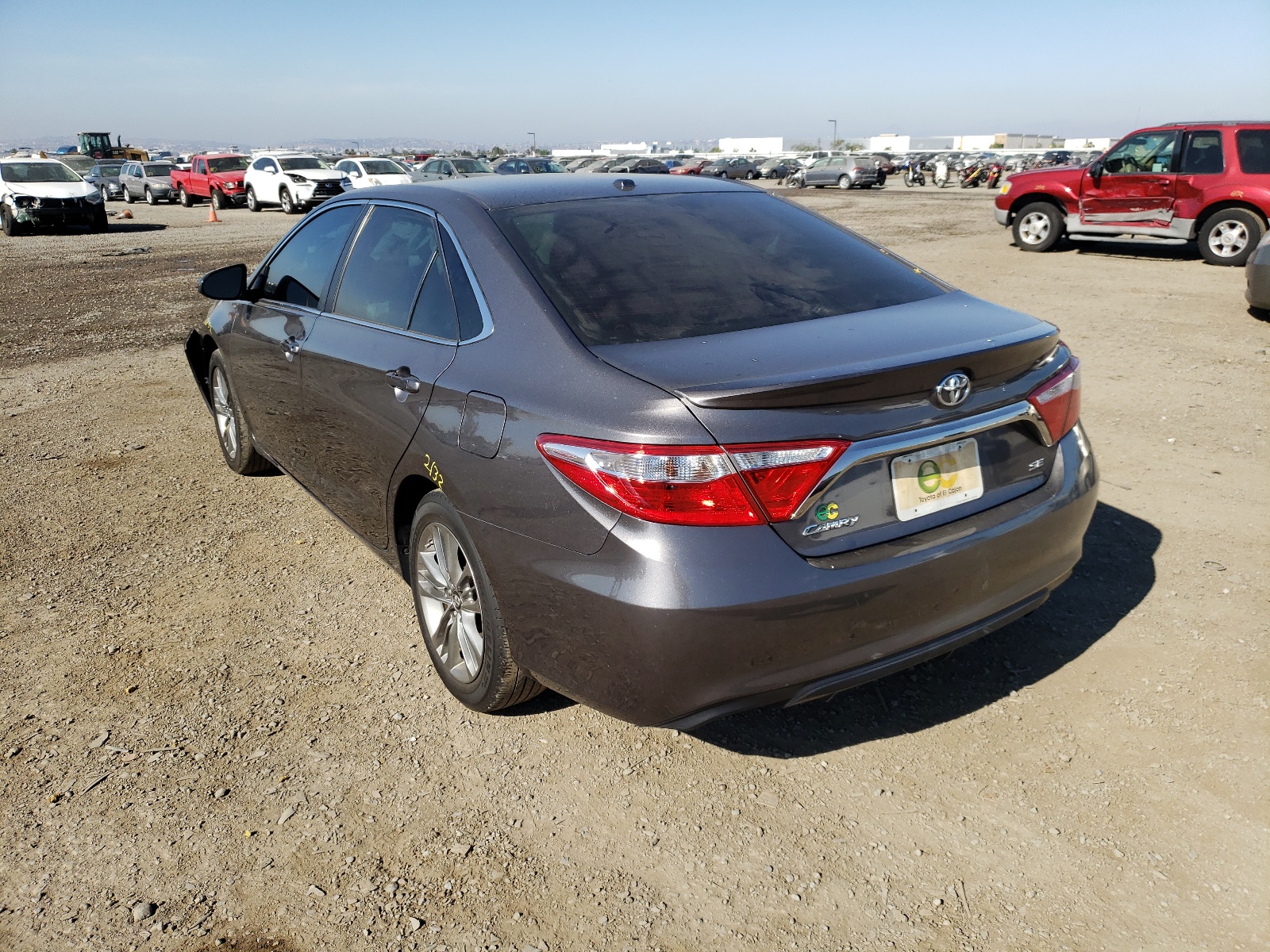 Photo 3 from auction – 2017 TOYOTA CAMRY LE with VIN 4T1BF1FK0HU341937