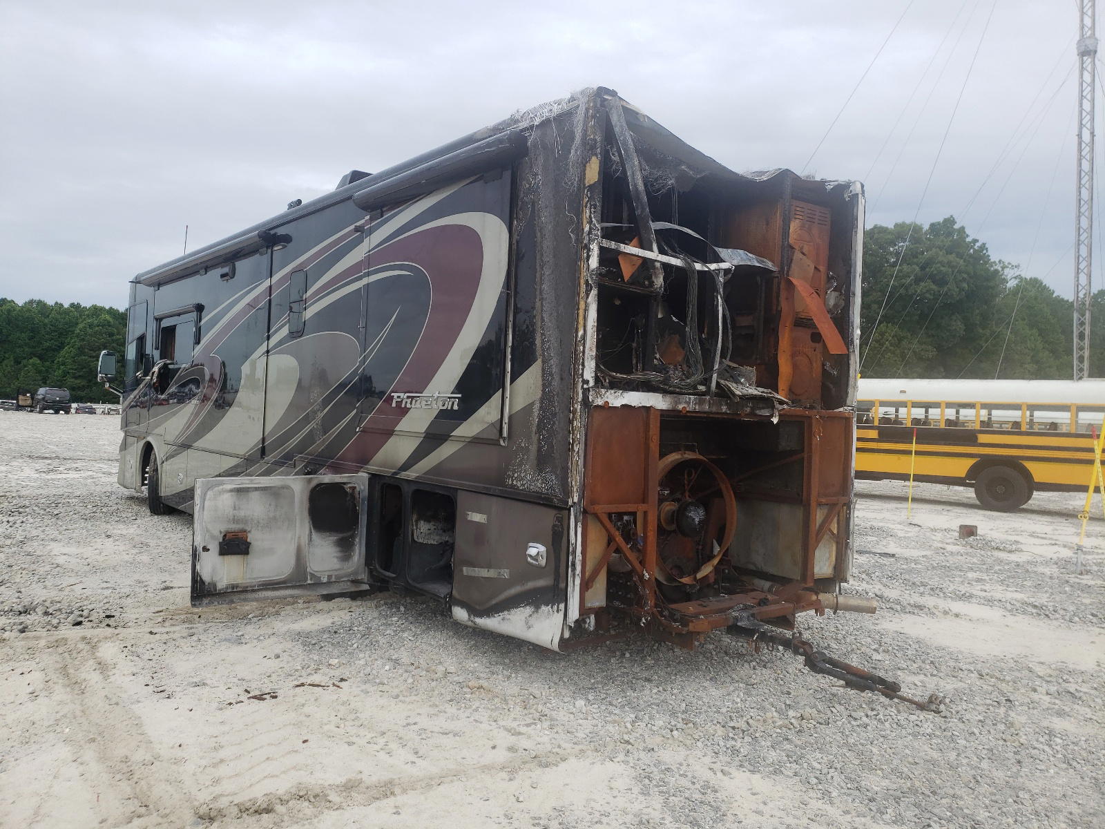 Photo 3 from auction – 2015 FREIGHTLINER CHASSIS XC with VIN 4UZACGCY6FCGU8440