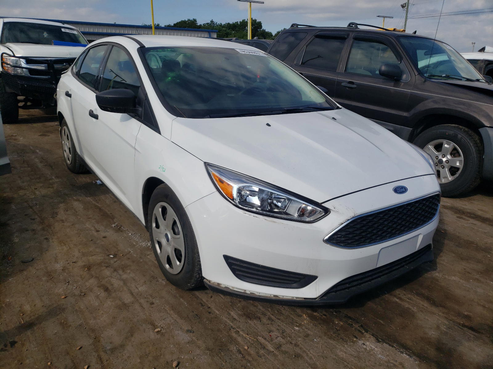 FORD FOCUS S 2018 with VIN 1FADP3E22JL245526 - Photo from auction
