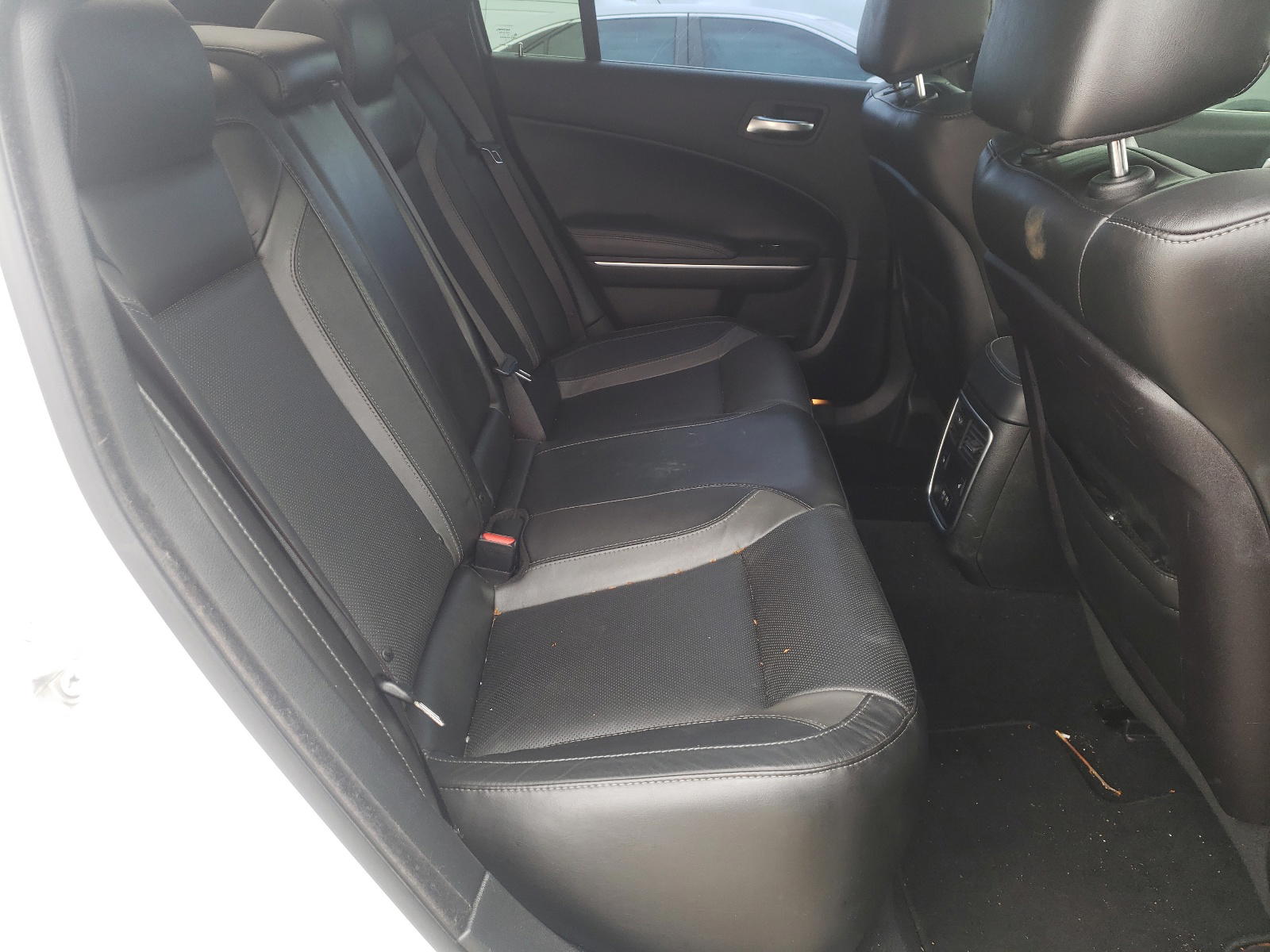 Photo 6 from auction – 2019 DODGE CHARGER SX with VIN 2C3CDXBG1KH692129