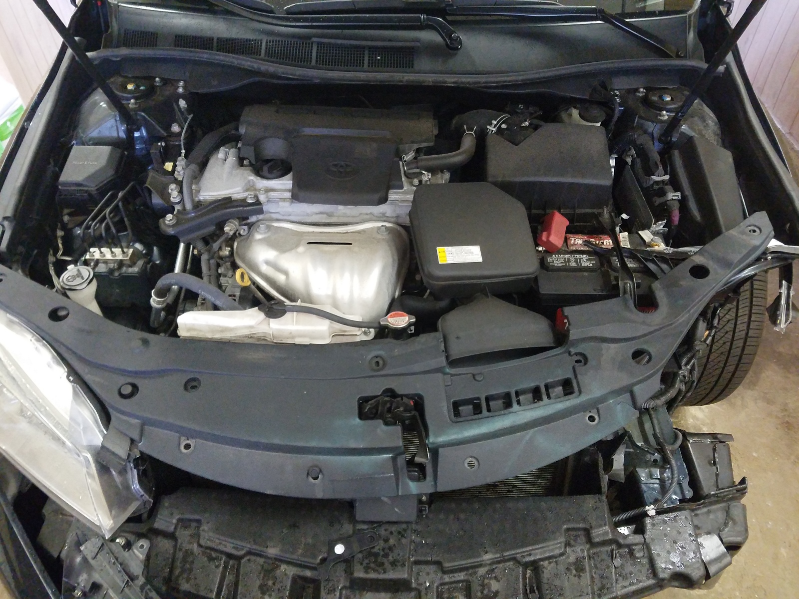Photo 7 from auction – 2016 TOYOTA CAMRY LE with VIN 4T1BF1FK2GU518759