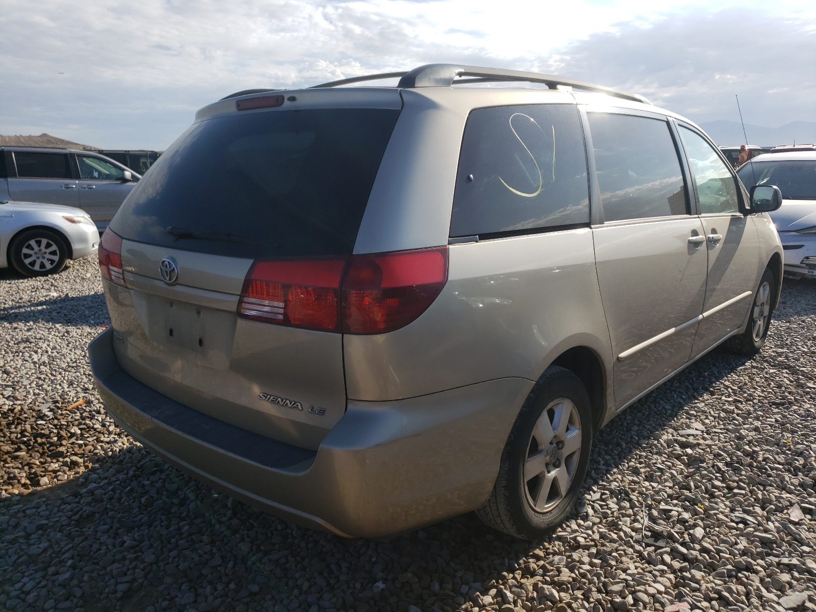 Photo 4 from auction – 2005 TOYOTA SIENNA CE with VIN 5TDZA23C75S320393