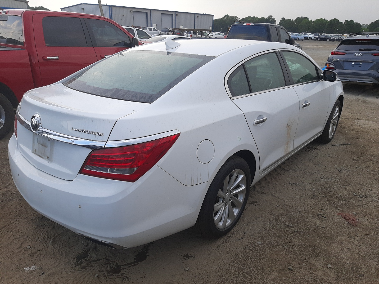 Photo 4 from auction – 2015 BUICK LACROSSE with VIN 1G4GB5G33FF113951