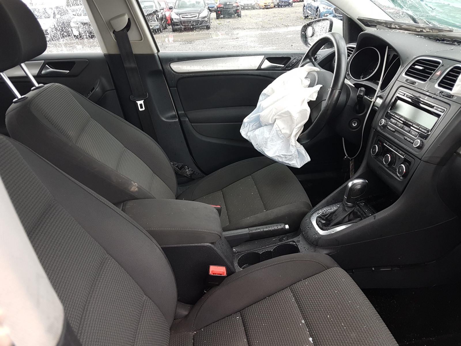 Photo 5 from auction – 2012 VOLKSWAGEN GOLF with VIN WVWDA7AJ8CW011005