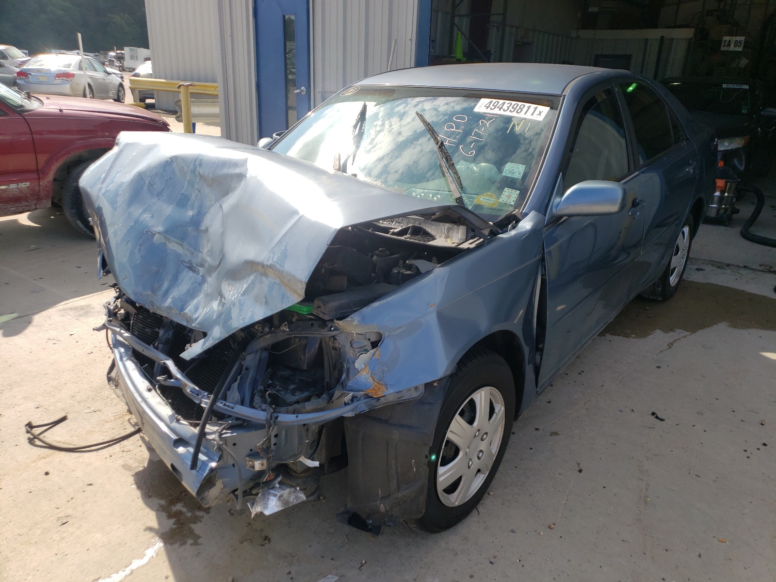 Photo 2 from auction – 2004 TOYOTA CAMRY LE with VIN JTDBE32KX40275889