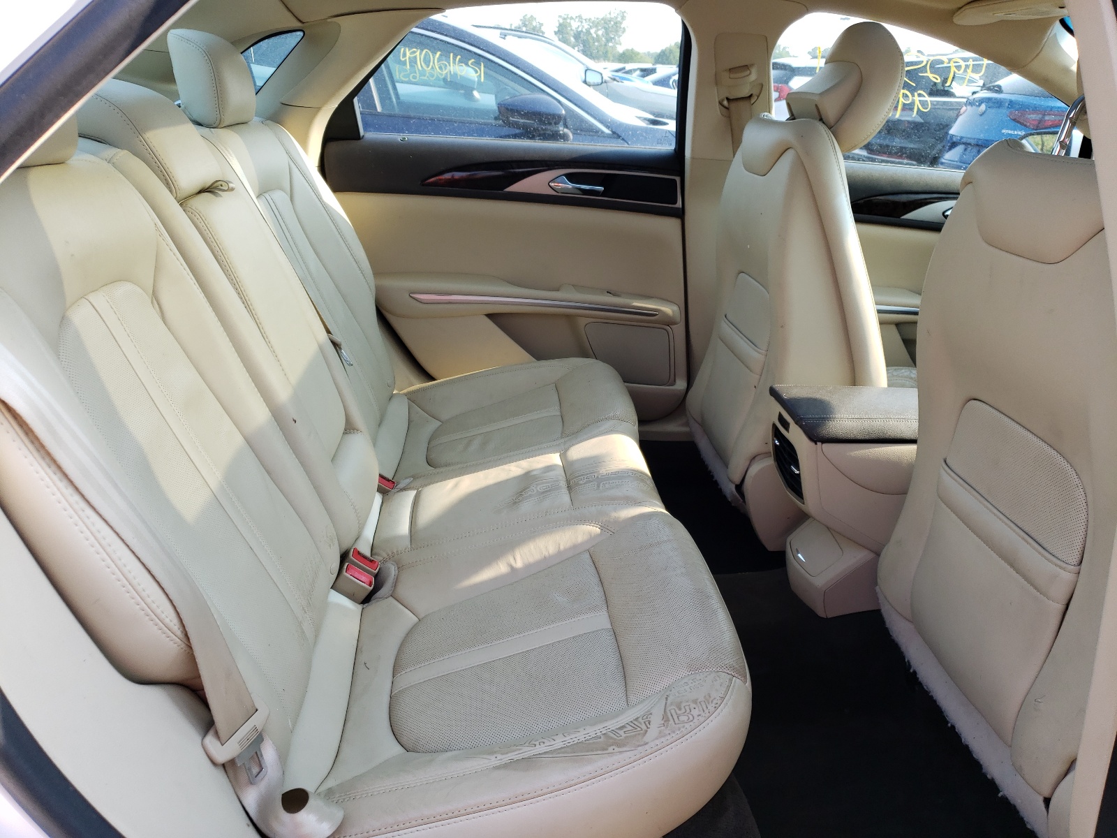Photo 6 from auction – 2014 LINCOLN MKZ HYBRID with VIN 3LN6L2LU8ER830238