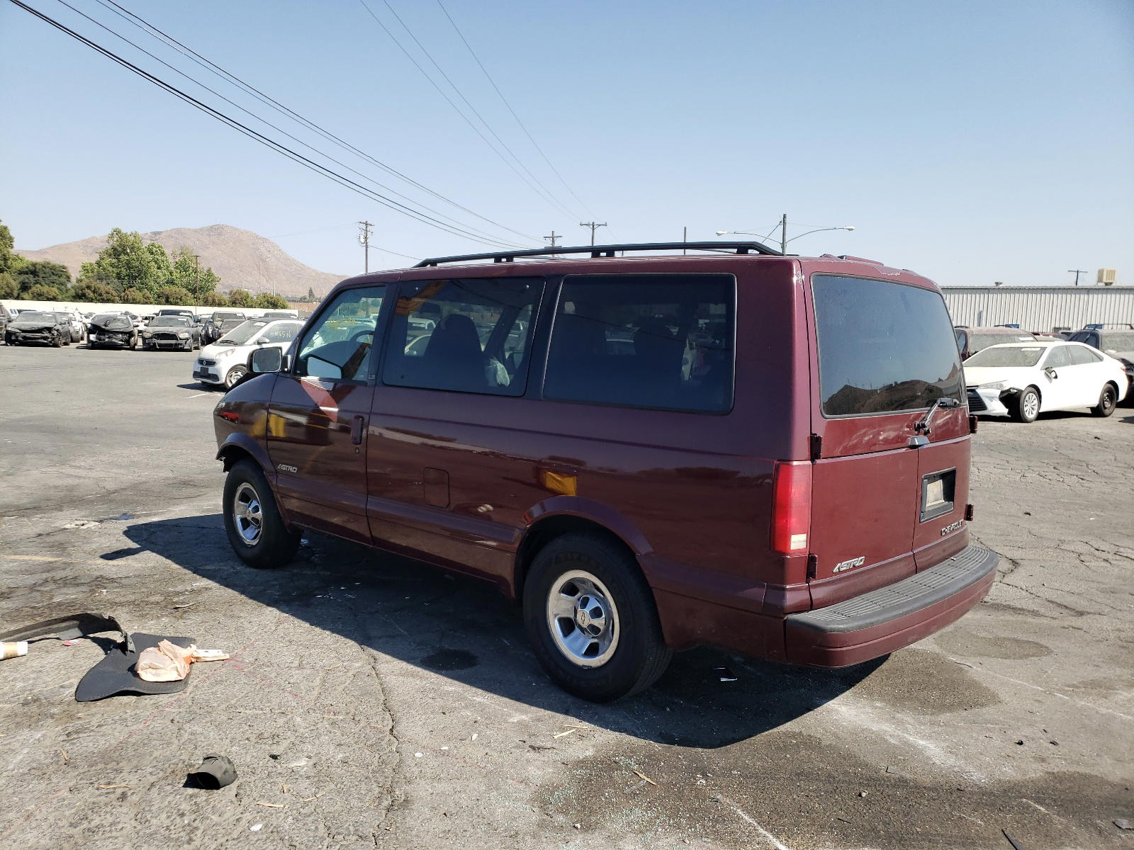 Photo 3 from auction – 2001 CHEVROLET ASTRO with VIN 1GNDM19W81B149191