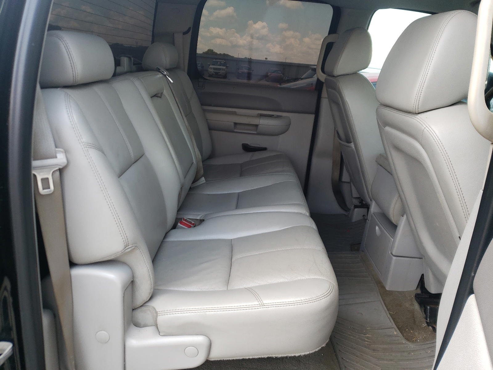 Photo 6 from auction – 2008 GMC SIERRA C15 with VIN 3GTEC13098G236586