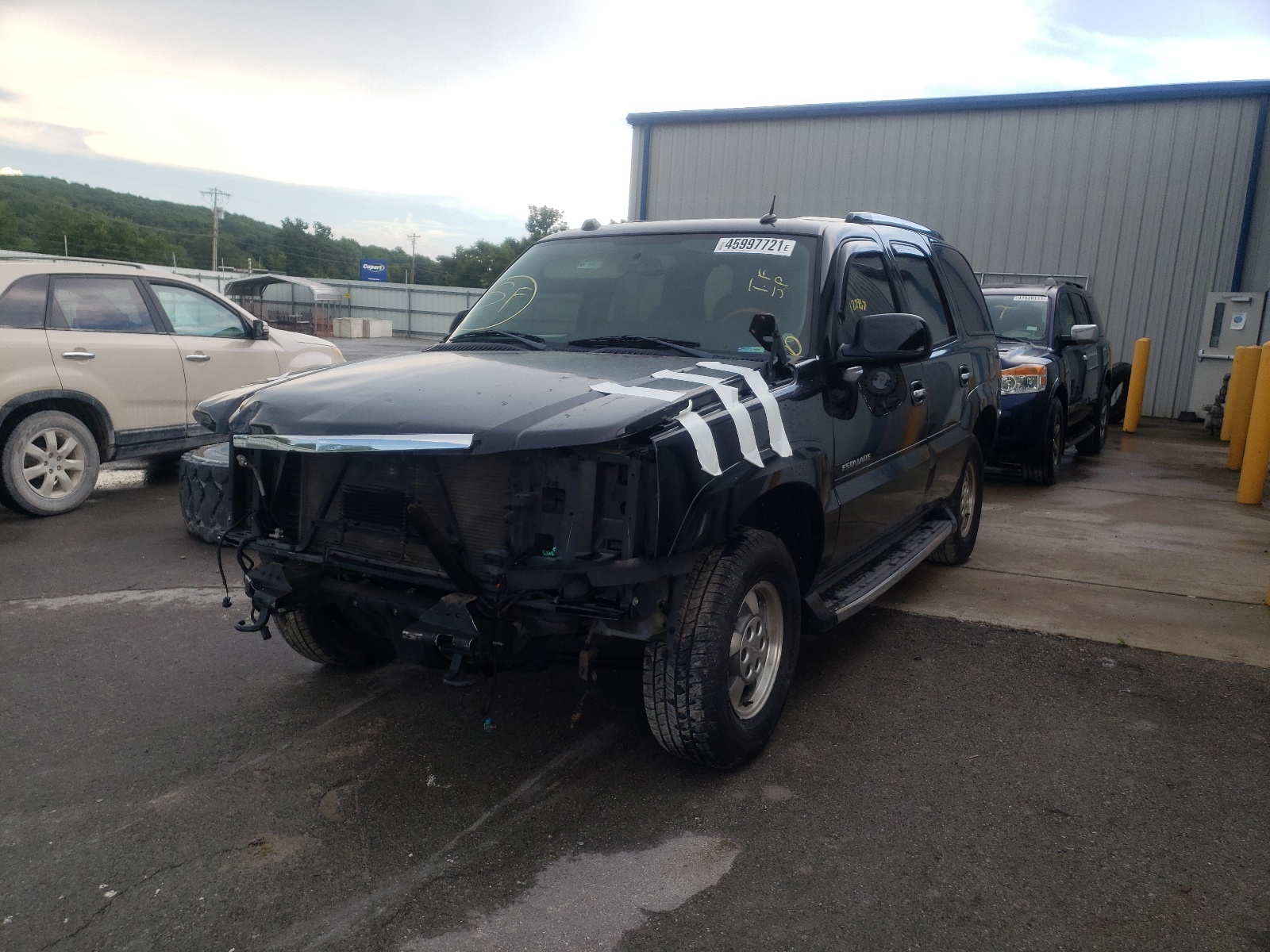 Photo 2 from auction – 2004 CADILLAC ESCALADE L with VIN 1GYEK63N84R240340