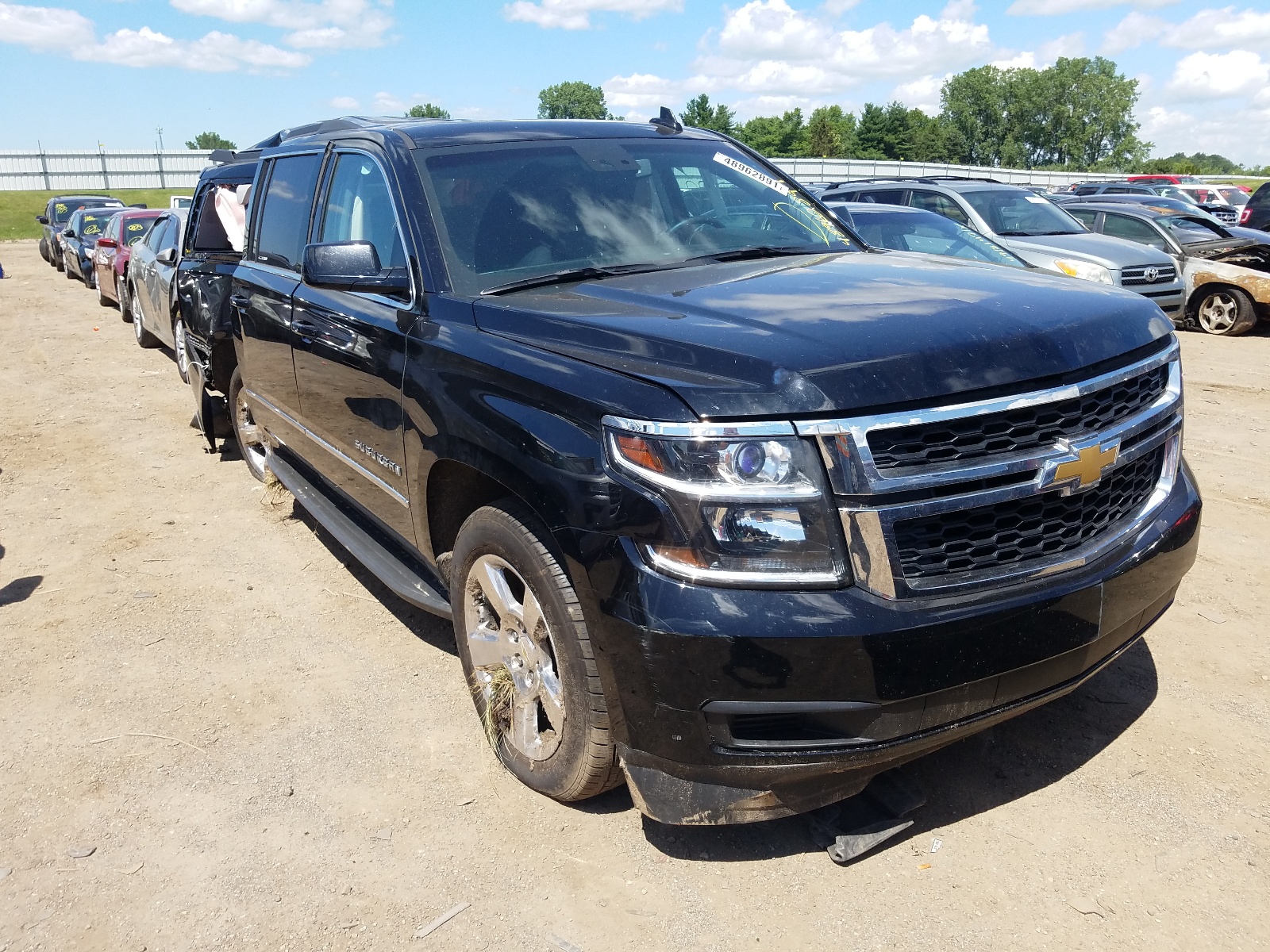 Photo 1 from auction – 2016 CHEVROLET SUBURBAN K with VIN 1GNSKHKC2GR174822
