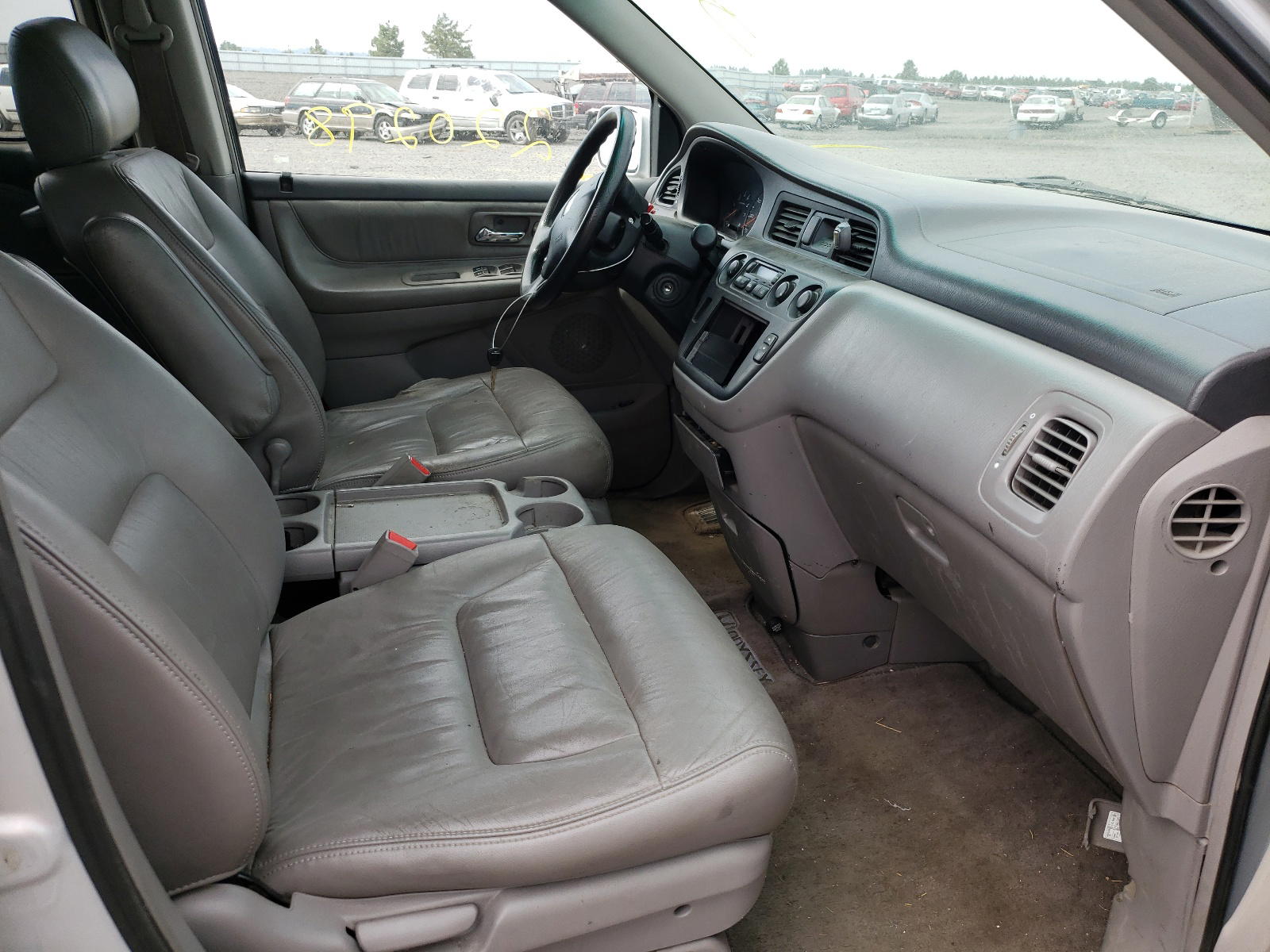 Photo 5 from auction – 2002 HONDA ODYSSEY EX with VIN 5FNRL18092B035441