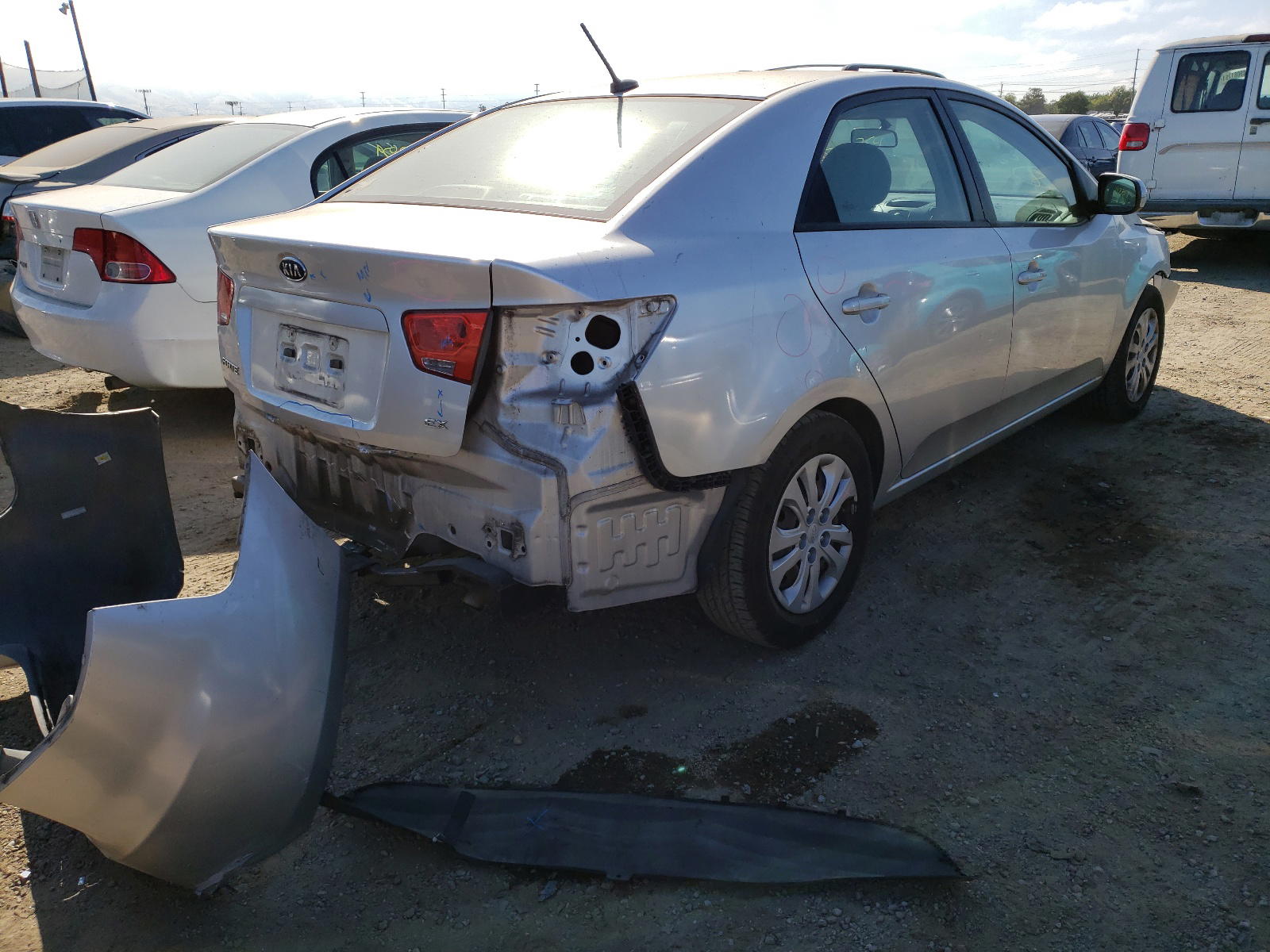 Photo 4 from auction – 2012 KIA FORTE EX with VIN KNAFU4A23C5565580