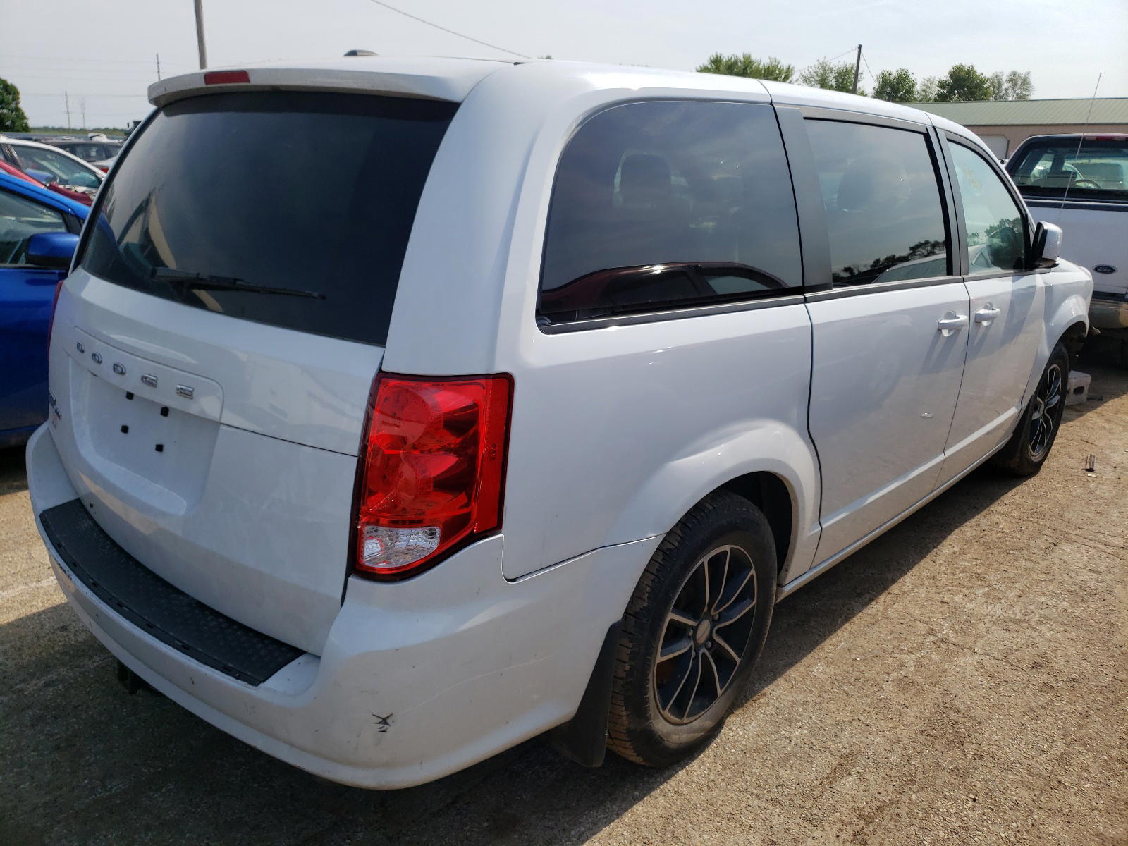 Photo 4 from auction – 2019 DODGE GRAND CARA with VIN 2C4RDGBG3KR501908