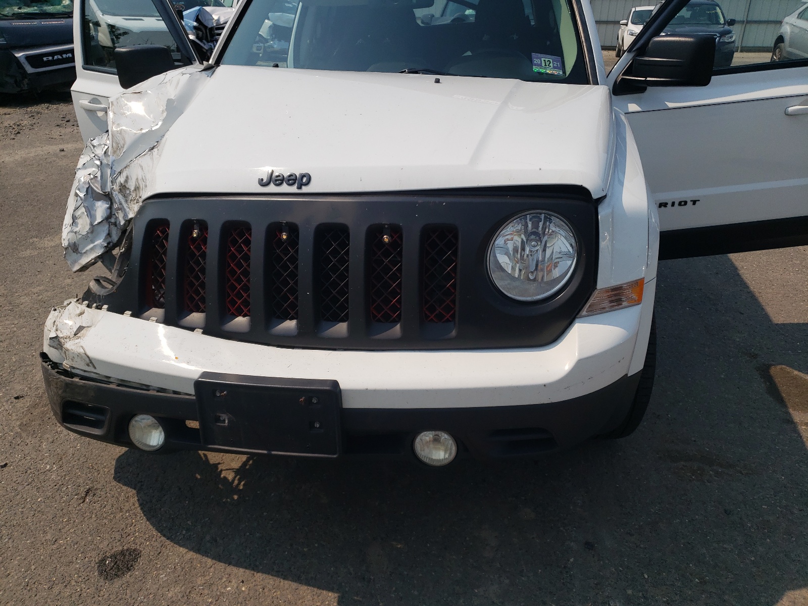 Photo 7 from auction – 2015 JEEP PATRIOT SP with VIN 1C4NJPBA3FD139607