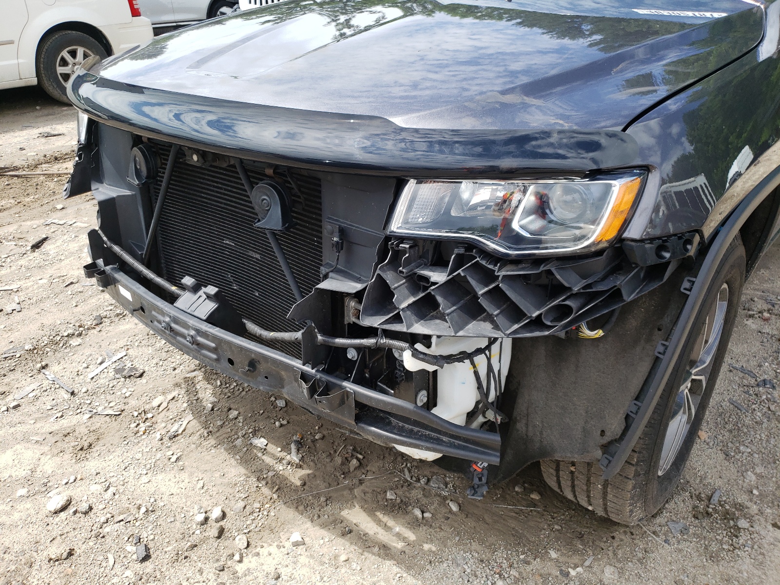 Photo 9 from auction – 2017 JEEP GRAND CHER with VIN 1C4RJFBG8HC735529