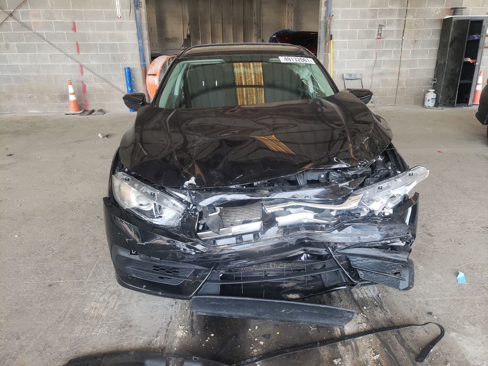 Photo 9 from auction – 2016 HONDA CIVIC LX with VIN 19XFC2F59GE016912