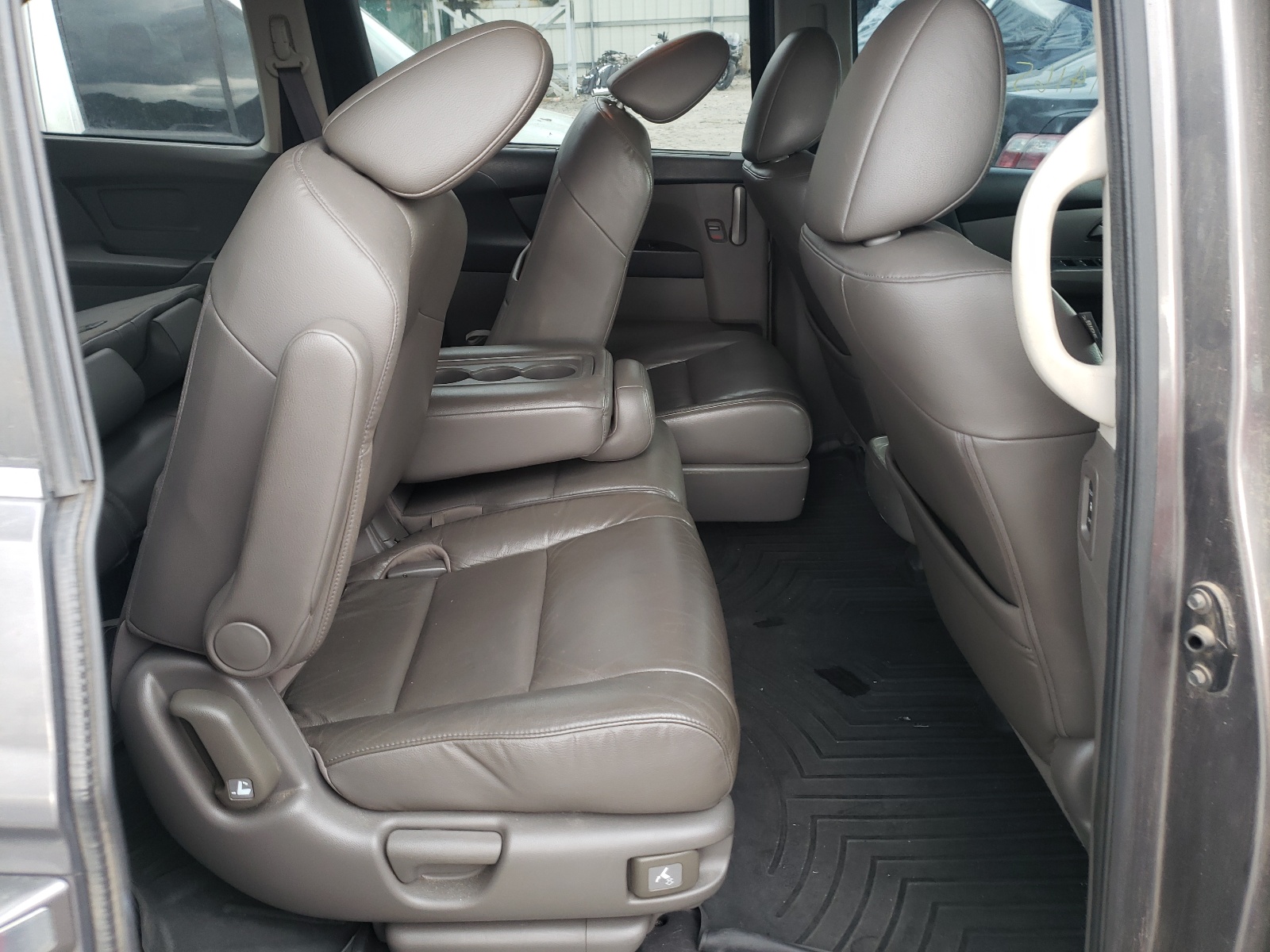 Photo 6 from auction – 2012 HONDA ODYSSEY EX with VIN 5FNRL5H66CB125109